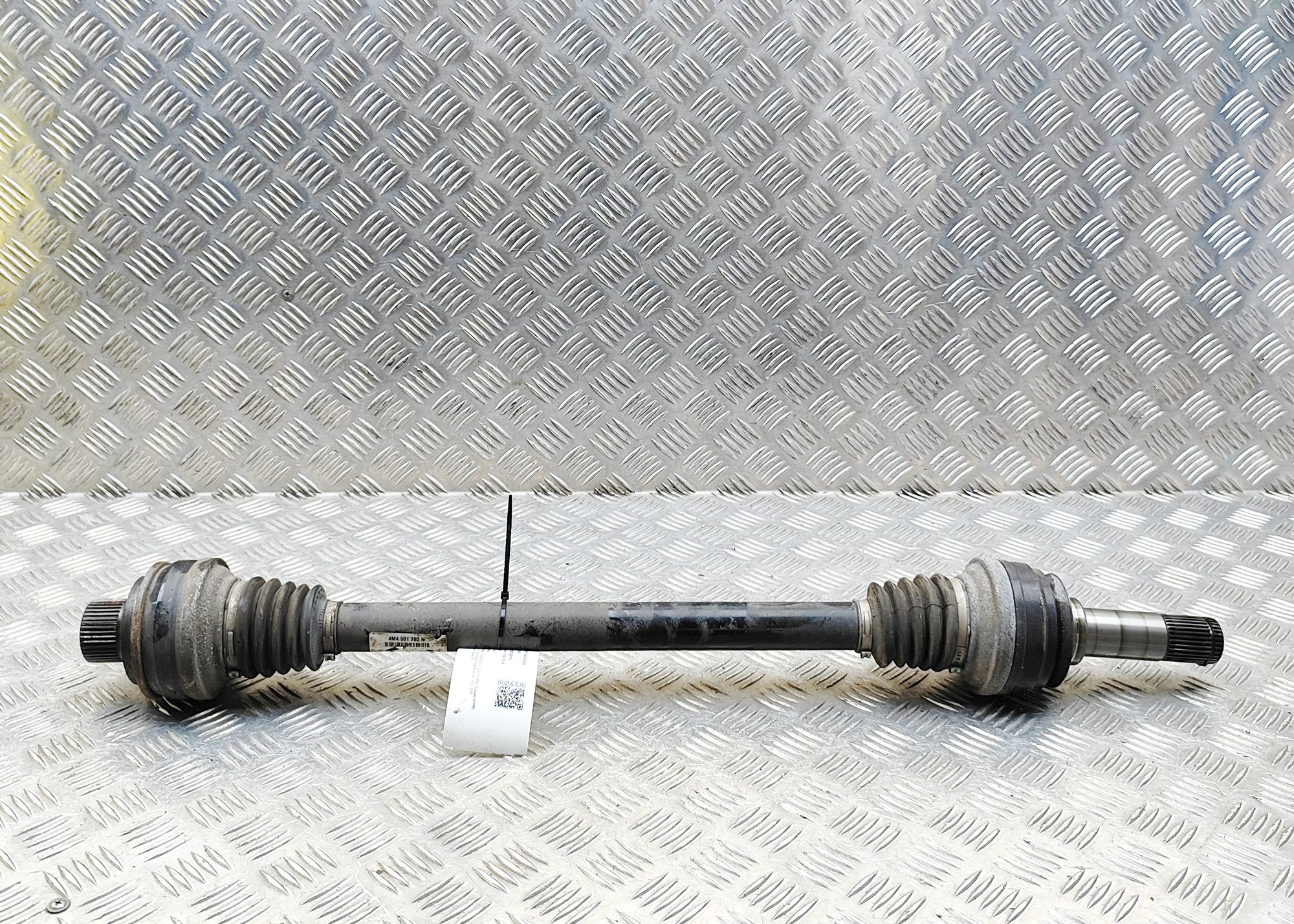 Porsche Cayenne Rear Right Driveshaft 4M4501203N Rear Right Driveshaft PORSCHE CAYENN...