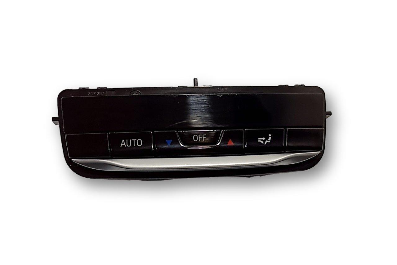 BMW 3 (G20 / G21) Climate control unit BMW 3 SERIES Climate control unit OEM 61315A3BB...