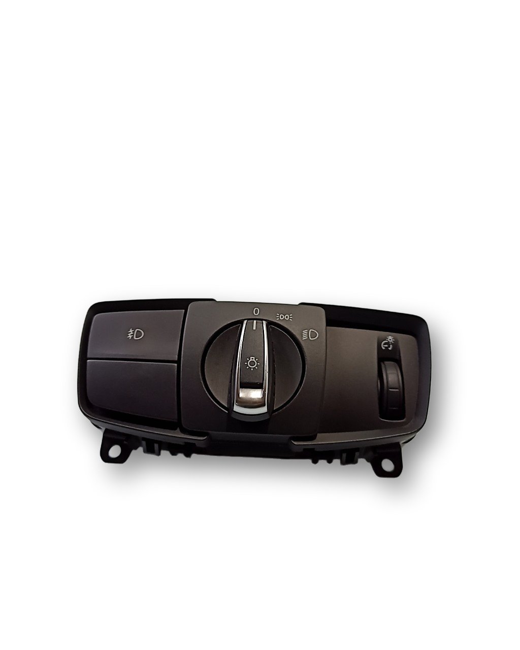 BMW 3 (F30 / F31) Esitulede / udutulede lüliti  BMW 3 SERIES Light switch OEM 61319265296

Part...