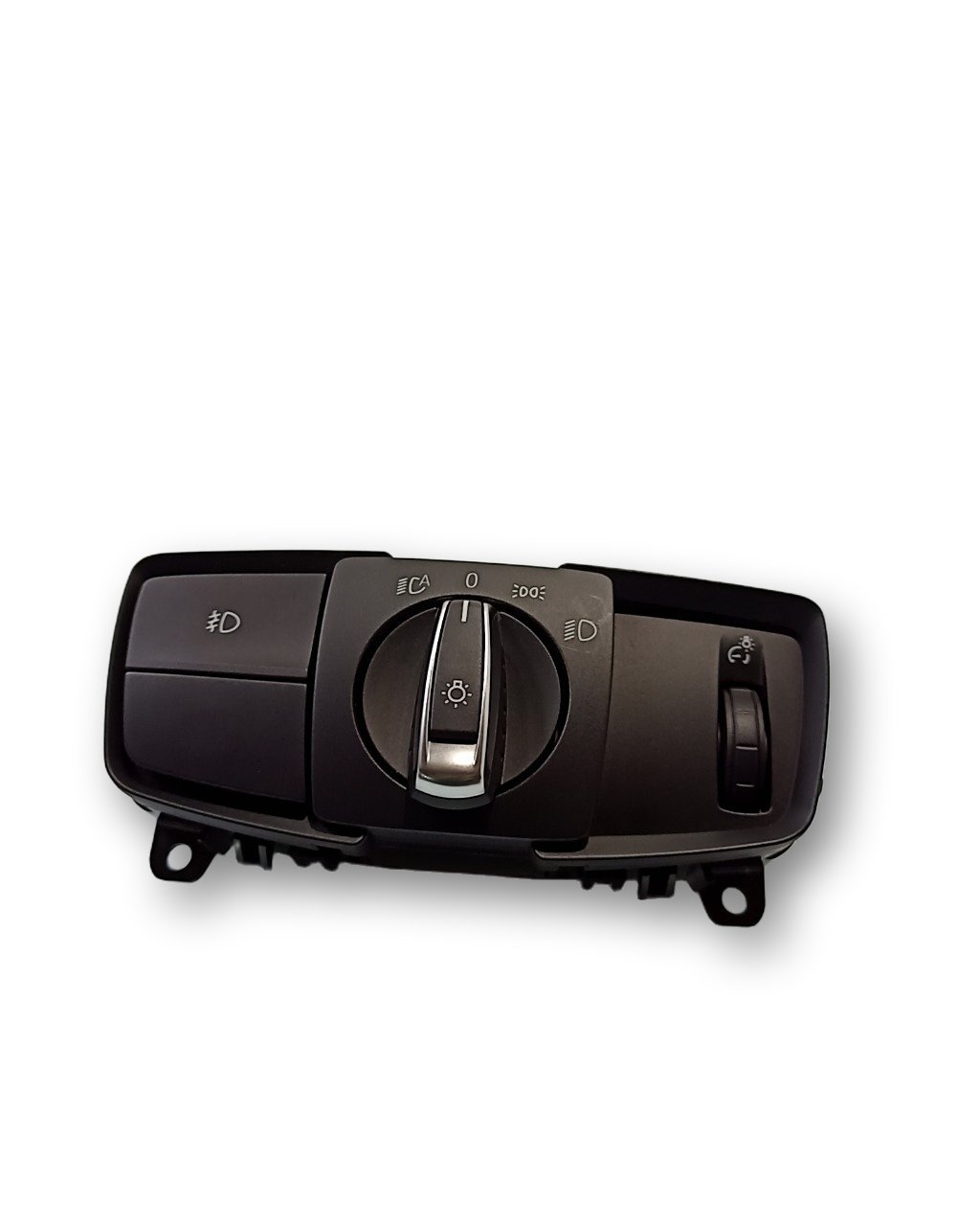 BMW 2 (F22 / F23) Esitulede / udutulede lüliti  BMW 2 SERIES Light switch OEM 61319265297

Part...