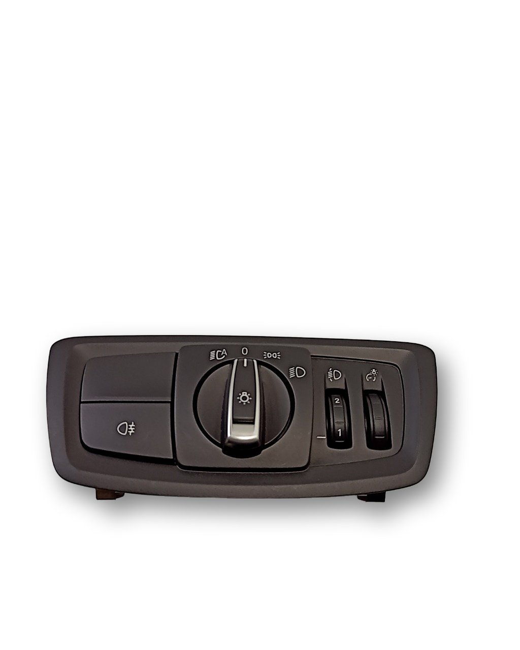 BMW X1 (F48) Esitulede / udutulede lüliti  BMW X1 Light switch OEM 61316847522

Part codes...