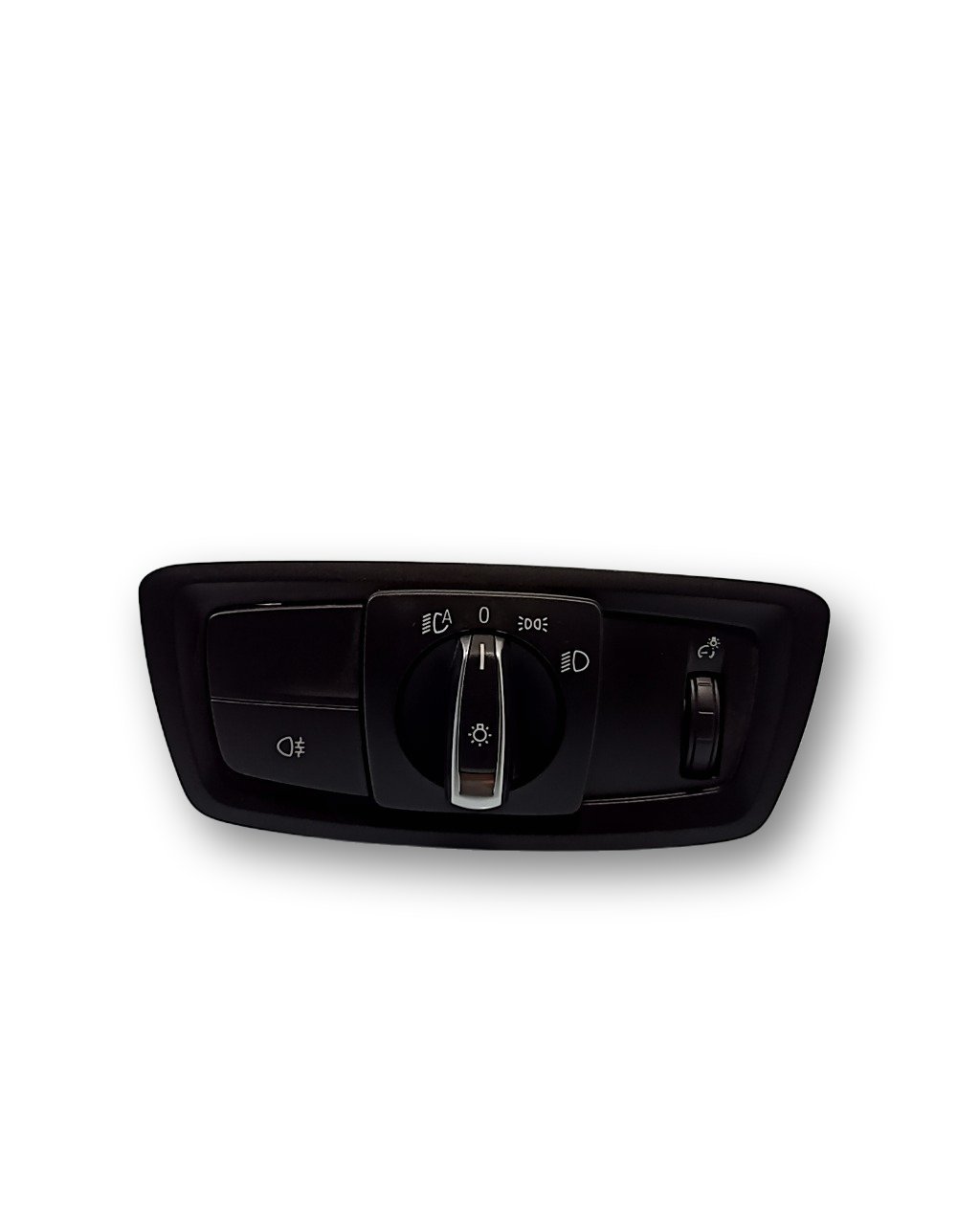 BMW X1 (F48) Esitulede / udutulede lüliti  BMW X1 Light switch OEM 61316847520

Part codes...