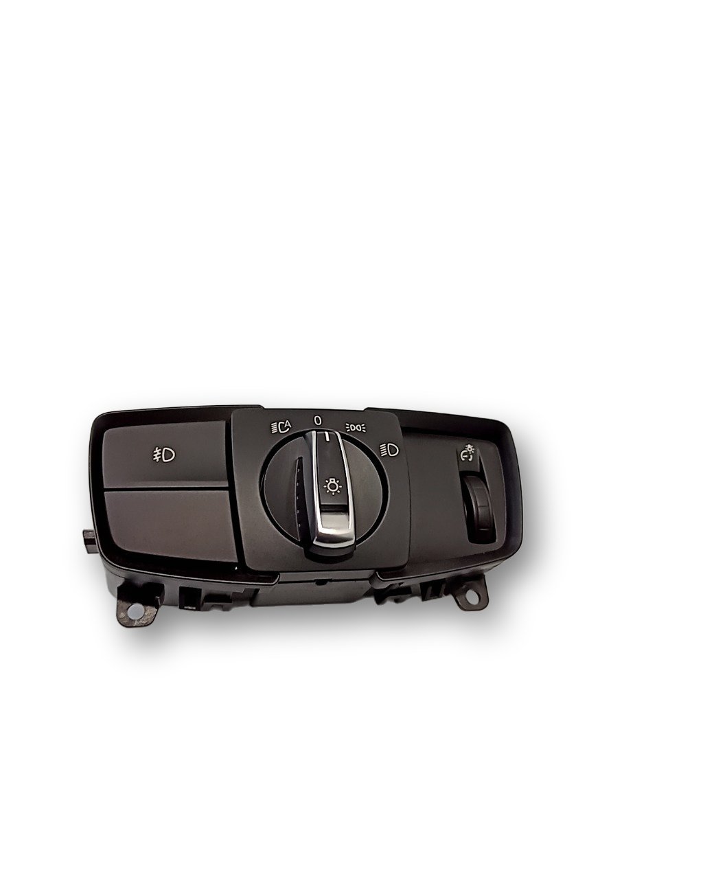 BMW X5 (F15) Esitulede / udutulede lüliti  BMW X5 Light switch OEM 61315A25499

Part codes...