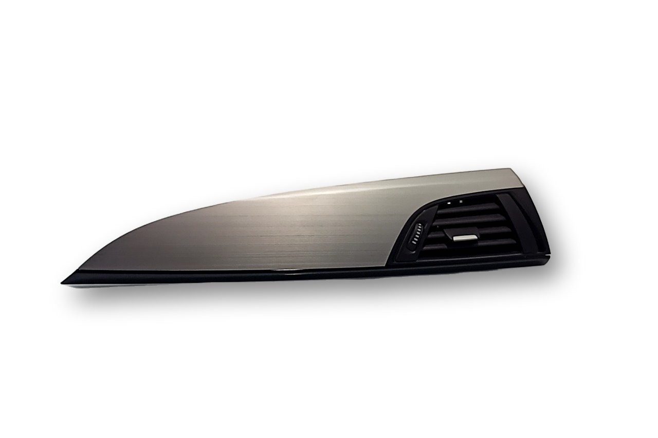 BMW 1 (F20 / F21) Dashboard side air vent grill/cover trim BMW 1 SERIES Dashboard side air vent grill/cove...