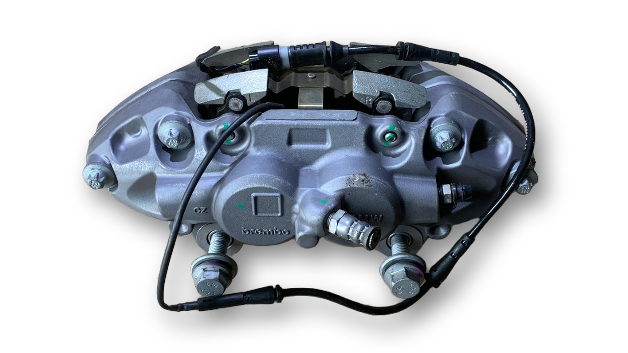BMW 4 (F32 / F33 / F36) Front brake caliper BMW 4 SERIES Front brake caliper OEM 3411685093...