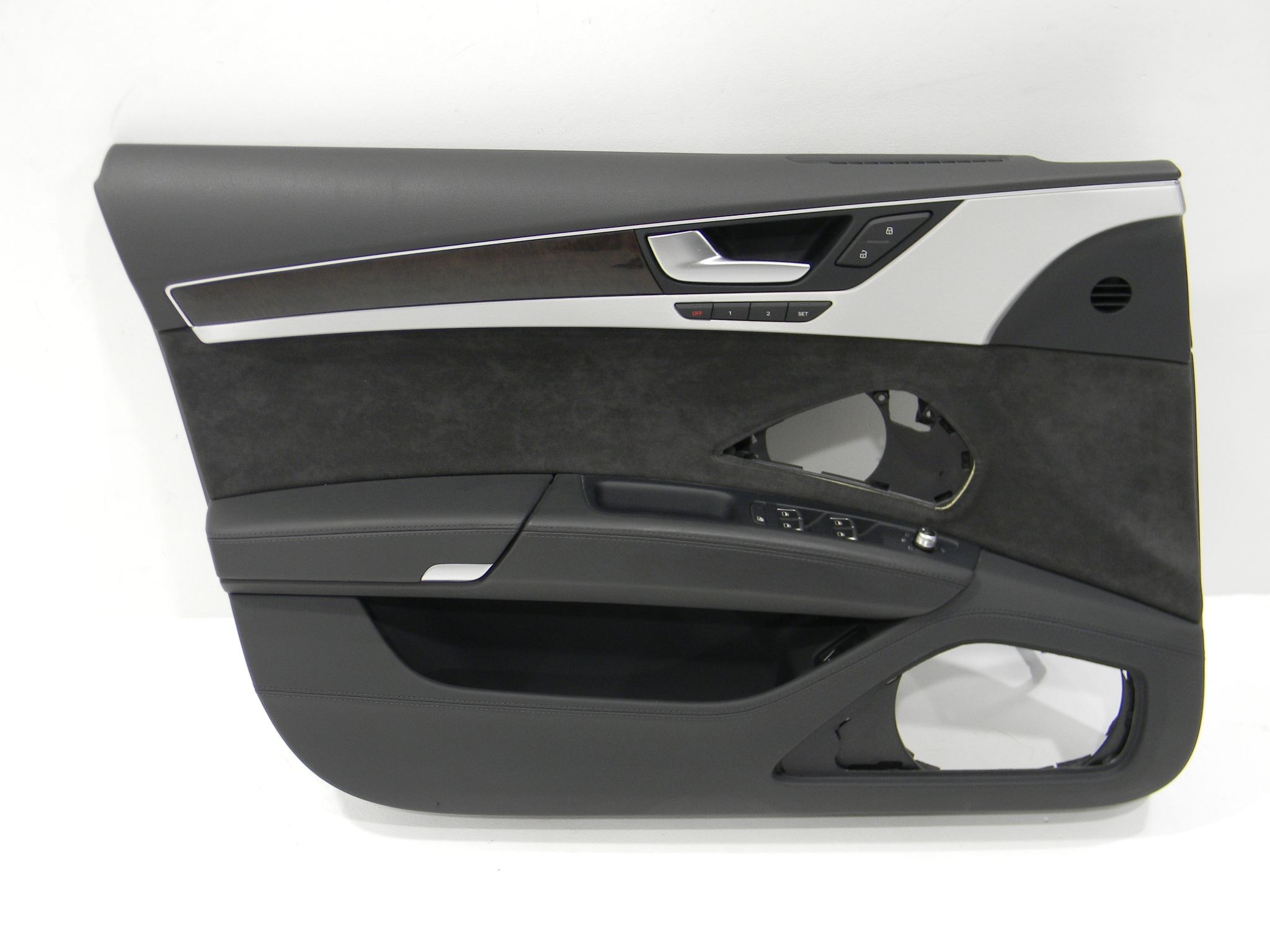 Türverkleidung / Door Panel Brand/Model: BMW

BMW A8 Türverkleidung / Door ...