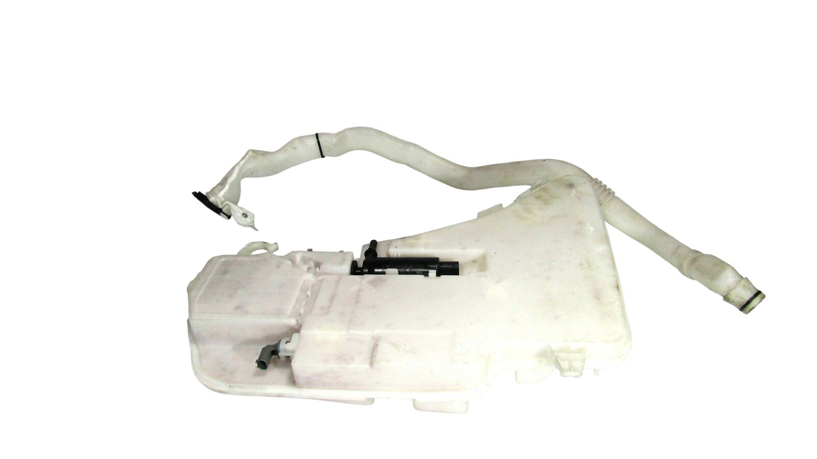 BMW 5 (F10 / F11) Windshield washer fluid reservoir/tank BMW 5 SERIES Windshield washer fluid reservoir/...