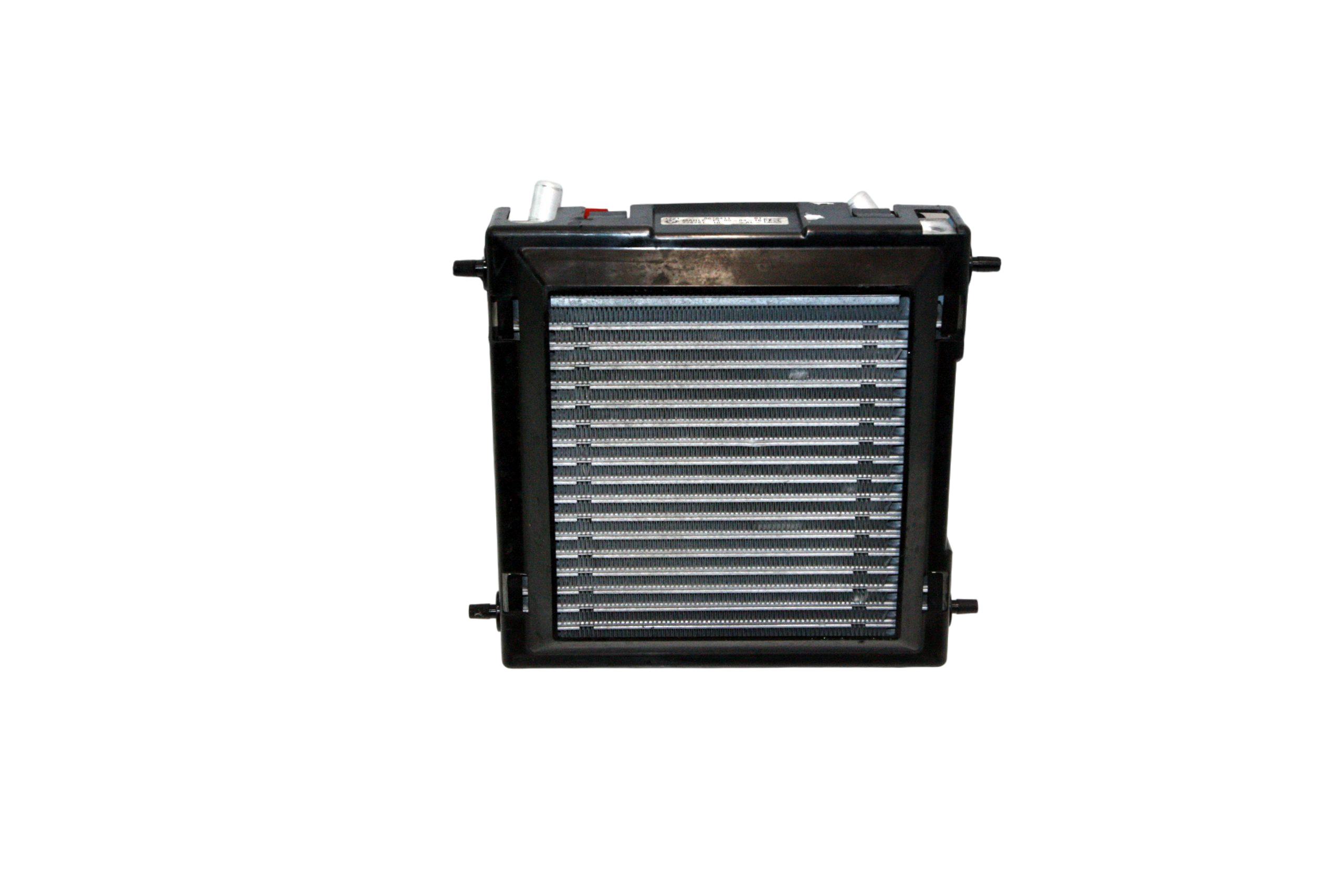 BMW 7 (G11 / G12) Intercooler radiator BMW 7 SERIES Intercooler radiator OEM 172186764...