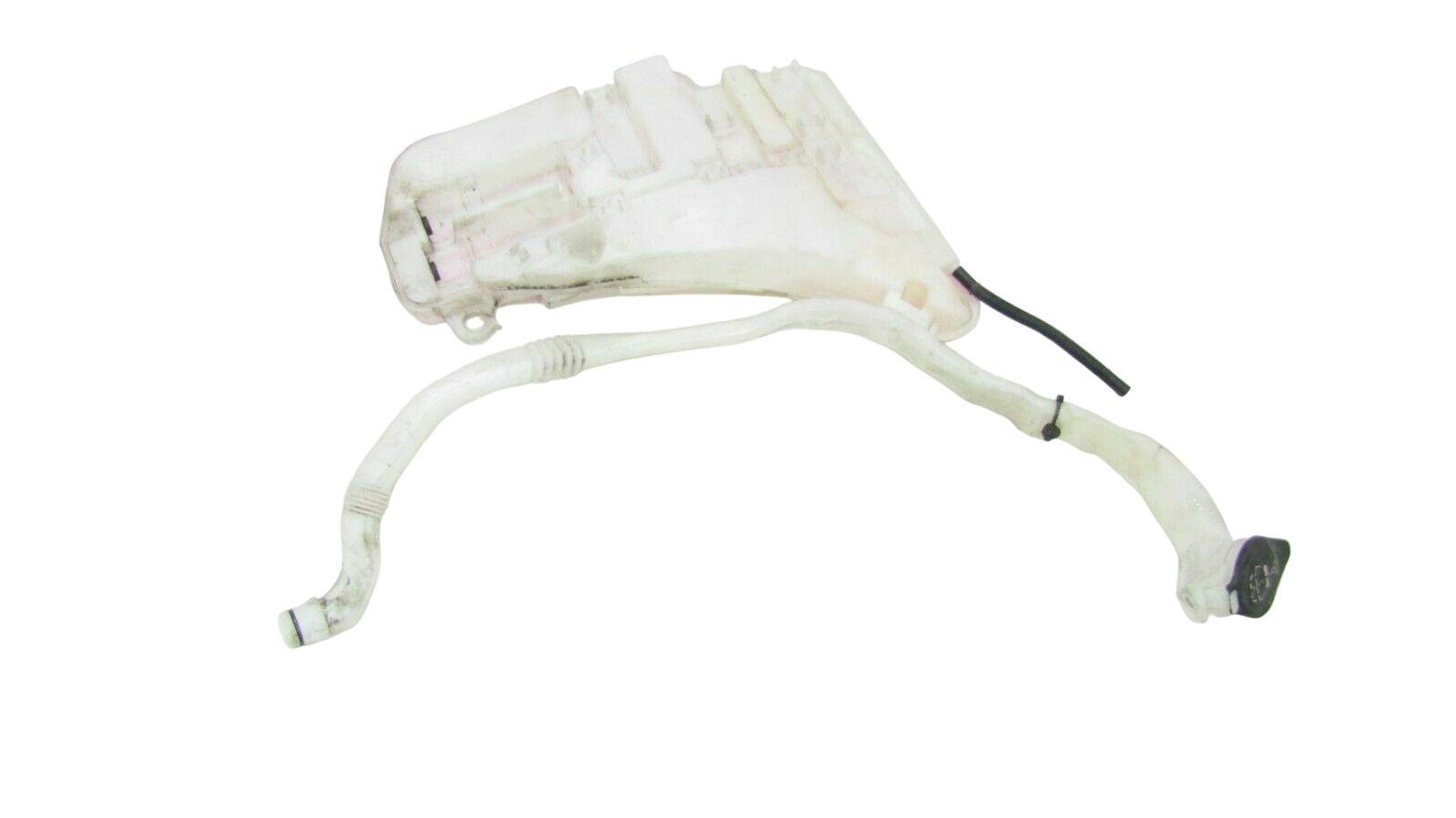 BMW 5 (F10 / F11) Windshield washer fluid reservoir/tank BMW 5 SERIES Windshield washer fluid reservoir/...