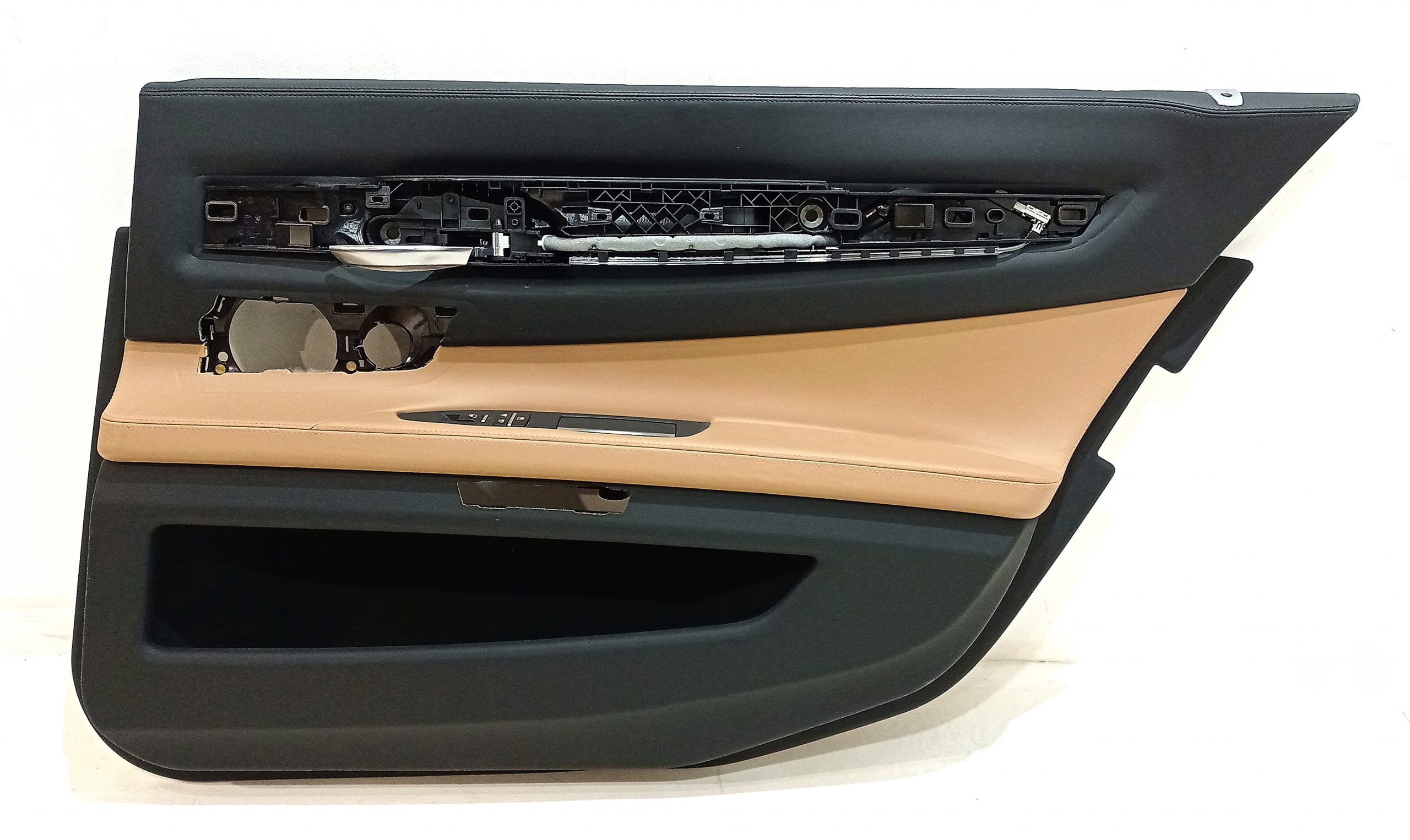 BMW 7 (G11 / G12) Rear door card panel trim BMW 7 SERIES Rear door card panel trim OEM 5142...
