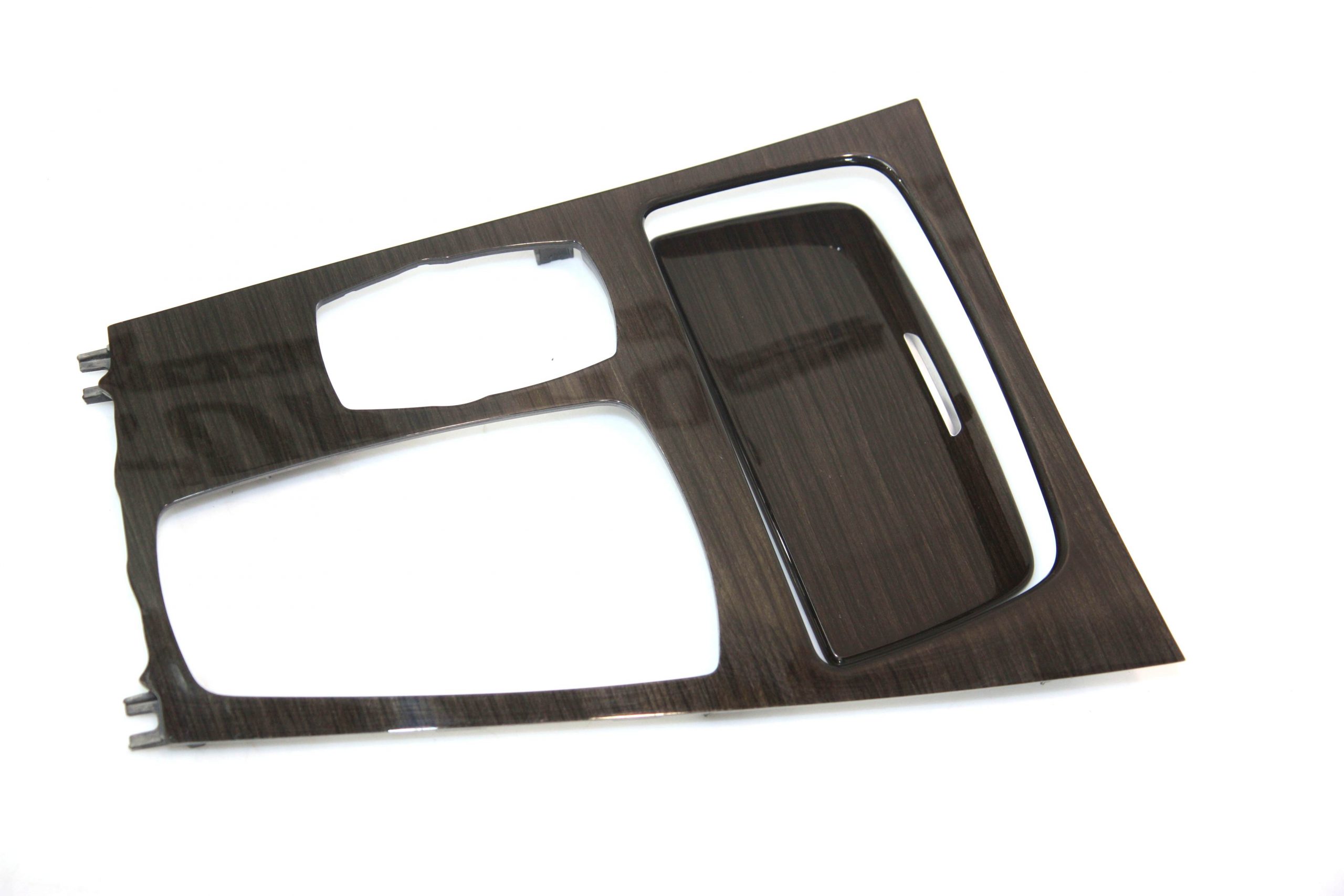 BMW 7 (G11 / G12) Center console decorative trim BMW 7 SERIES Center console decorative trim OEM...