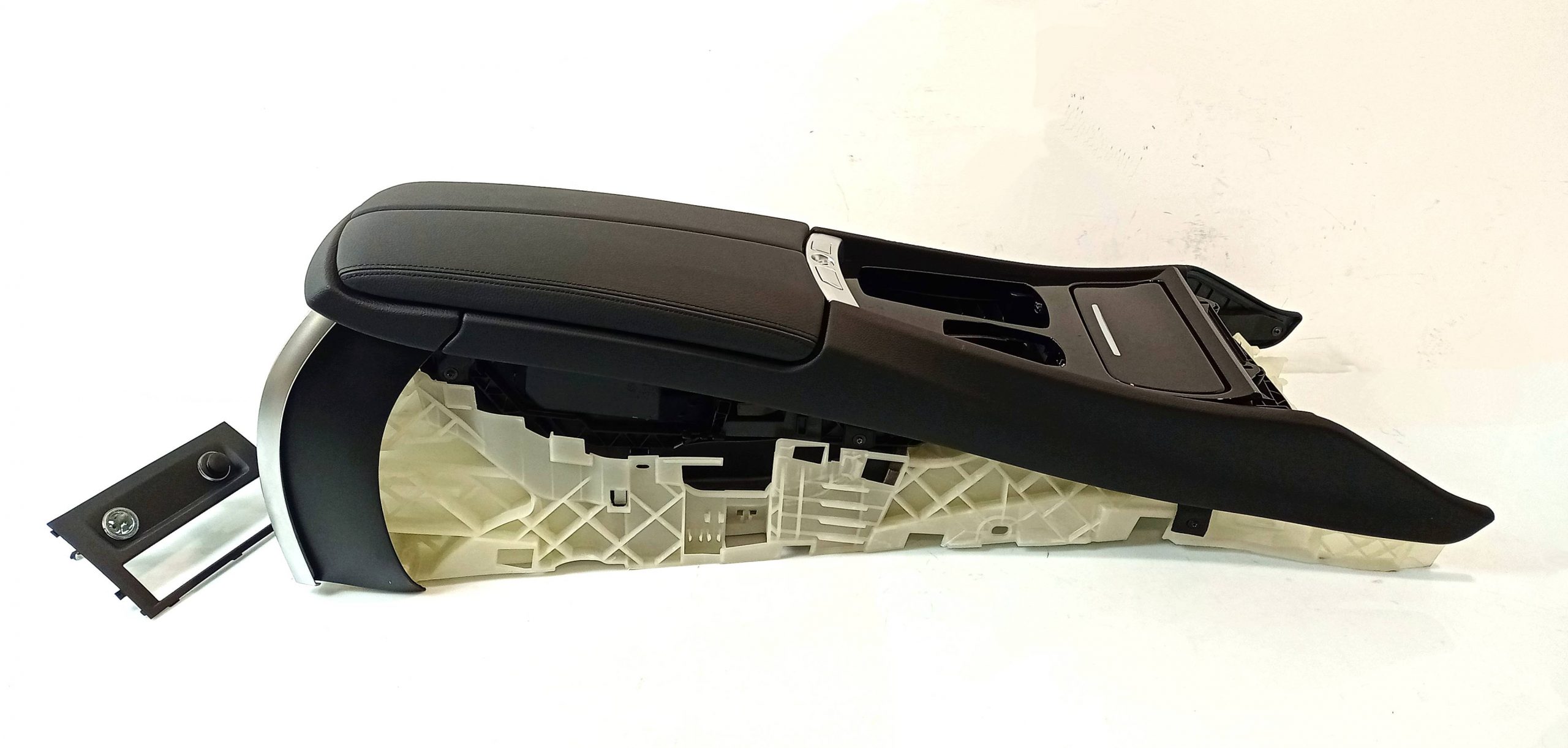 BMW 5 (F10 / F11) center console BMW 5 SERIES GT center Console OEM 51169142133
...