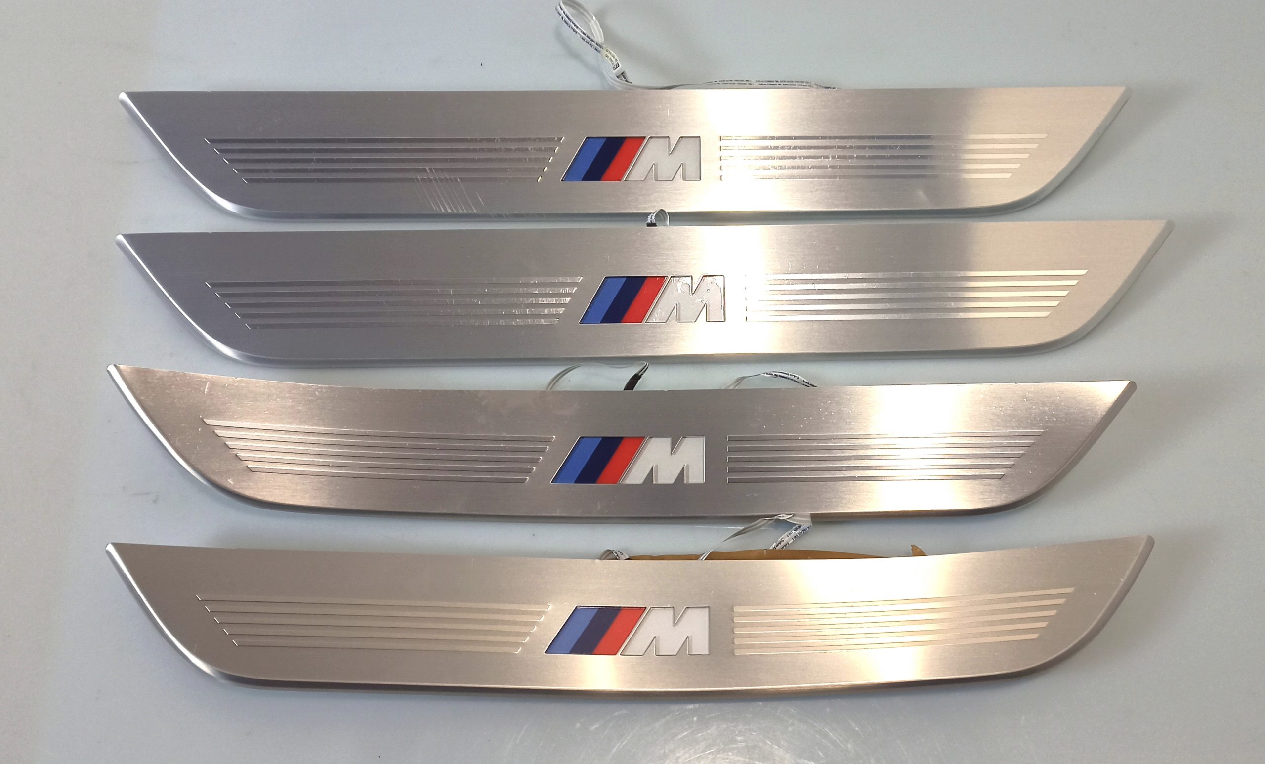 BMW 7 (G11 / G12) sill trim set (inner) BMW 7 SERIES sill trim set (inner) OEM 51478061...
