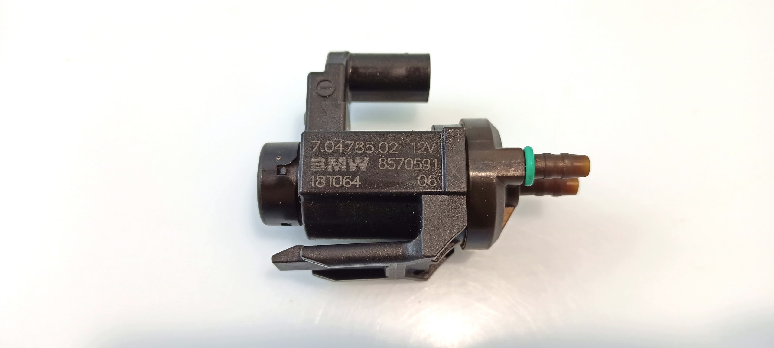 BMW 2 (F22 / F23) Vacuum valve BMW 2 SERIES Vacuum valve OEM 11748570591

Part...