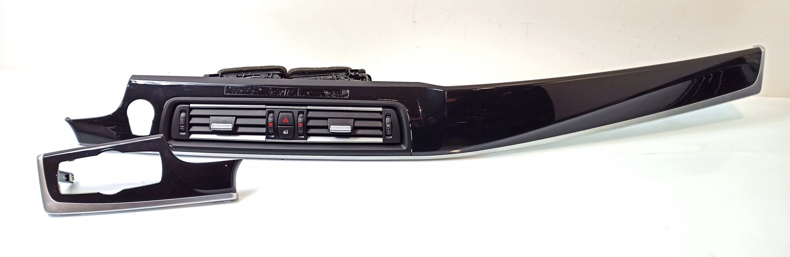 BMW 5 (F10 / F11) Dashboard Trim BMW 5 SERIES Dashboard Trim OEM 51459166644

Pa...