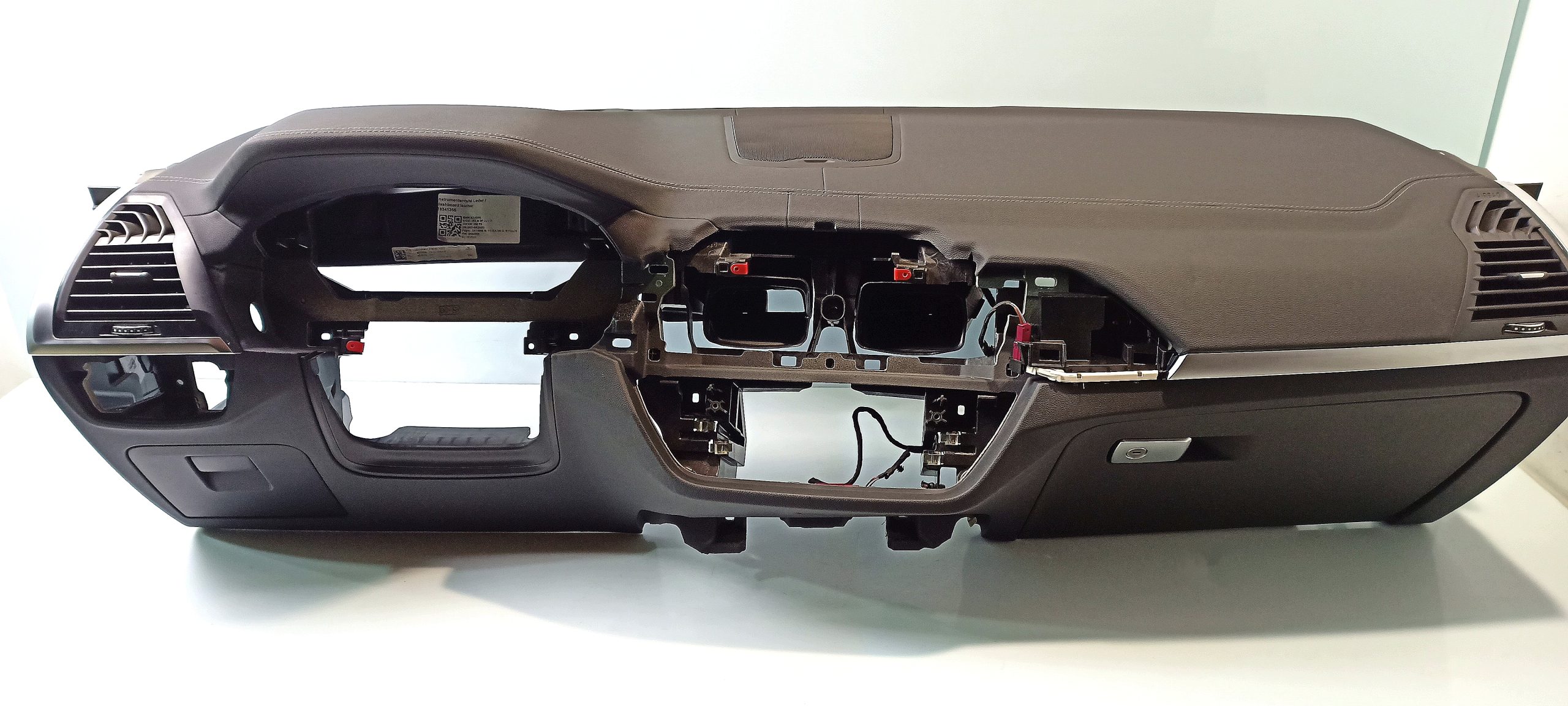 BMW iX3 (NA5) Dashboard BMW IX3 Dashboard OEM 51167943895

Part codes: ...
