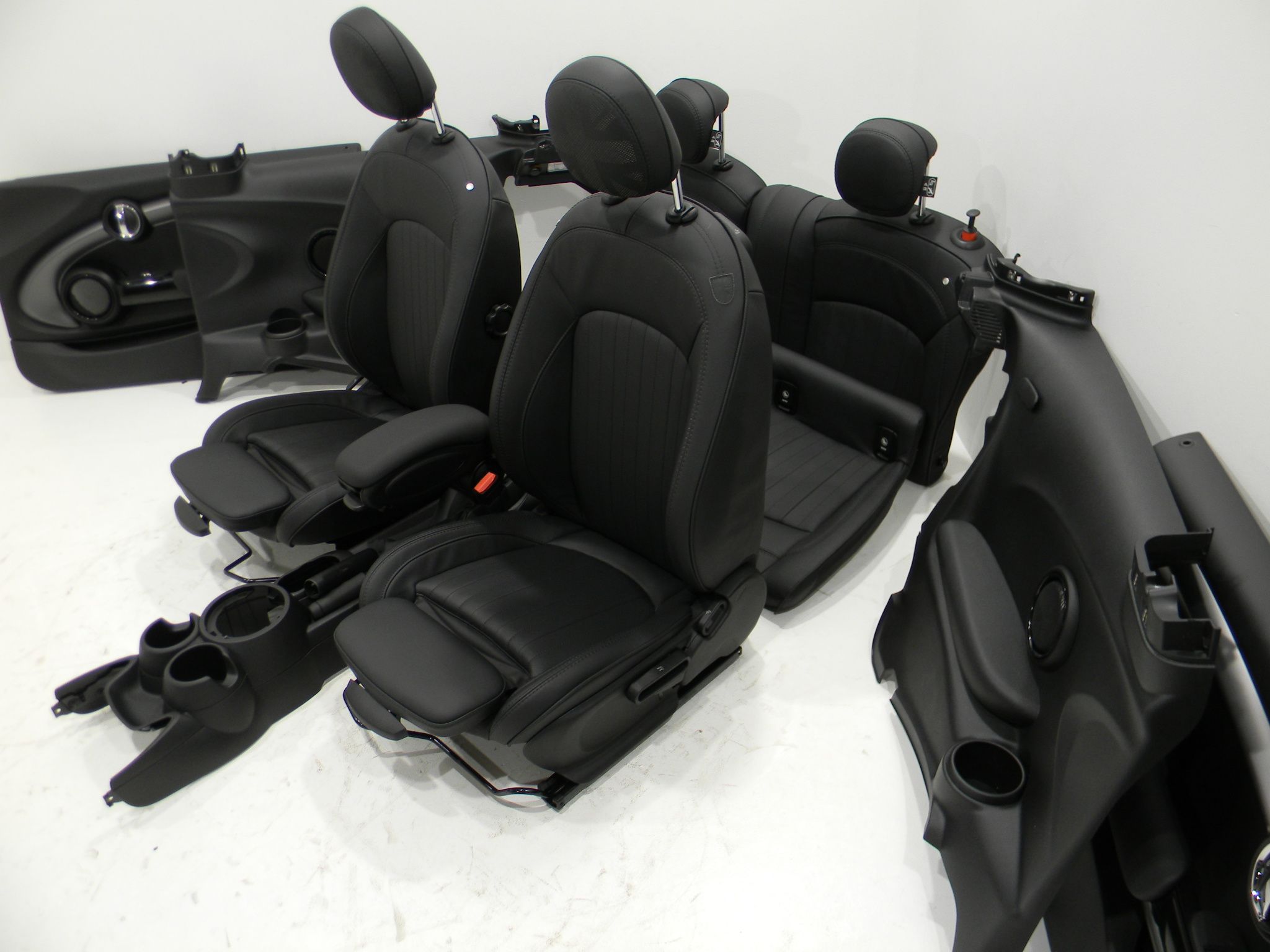 BMW 5 / i5 (G60 / G61) MINI LederSitze / LeatherSeat BMW MINI F56, MINI F56 LCI MINI LederSitze / Le...