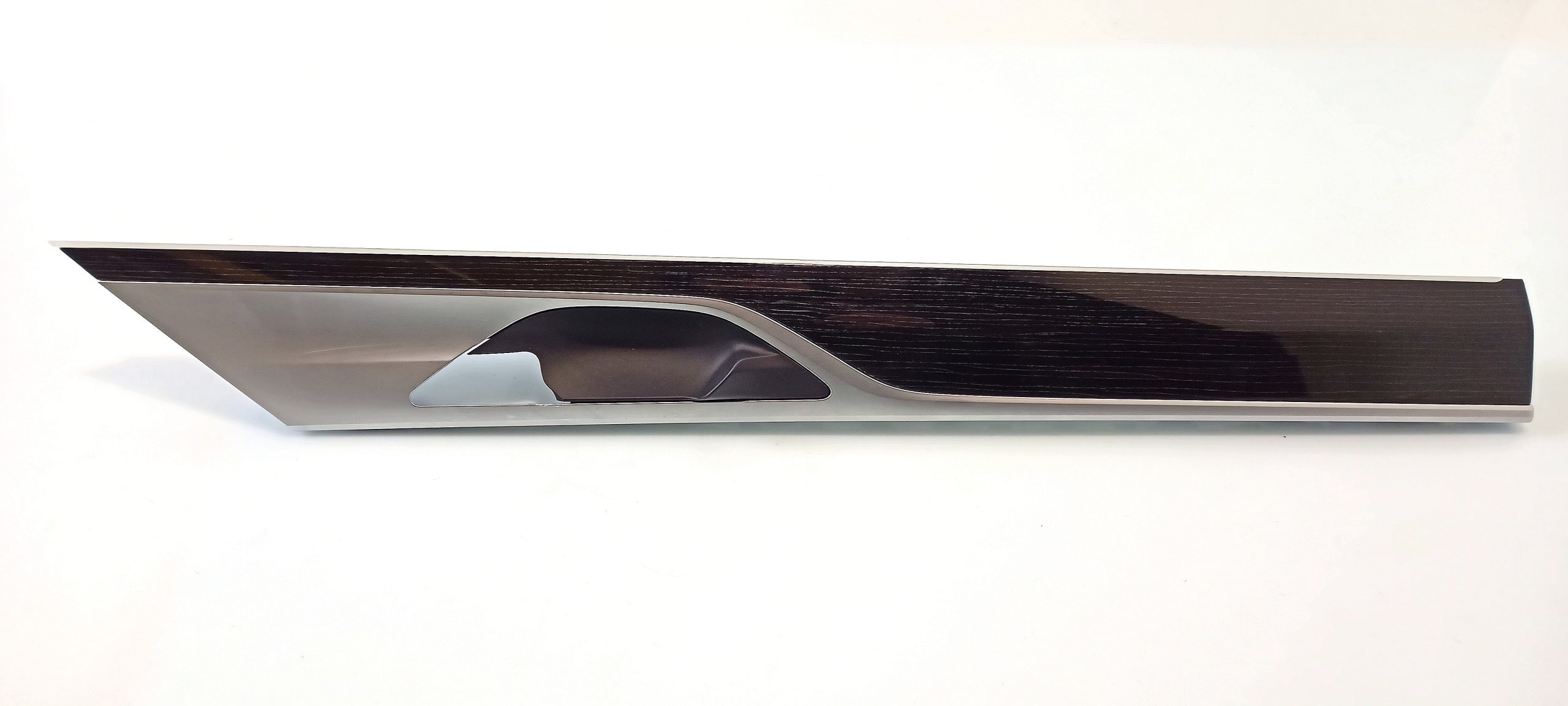 BMW 7 (G11 / G12) Rear door trim (molding) BMW 7 SERIES Rear door trim (molding) OEM 78518...