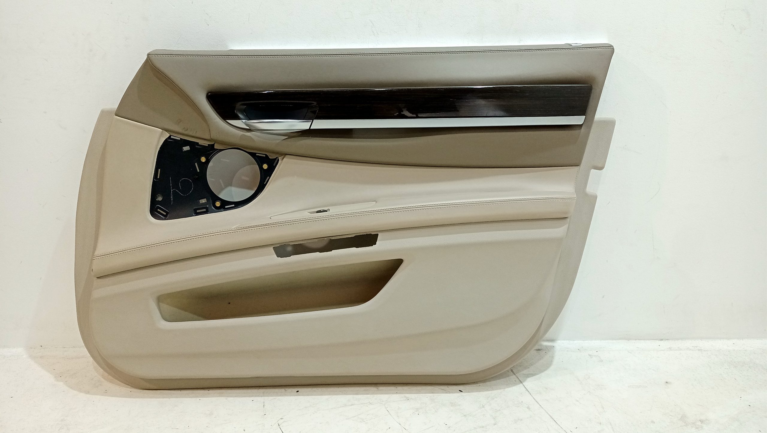 BMW 7 (G11 / G12) Front door card panel trim BMW 7 SERIES Front door card panel trim OEM 514...