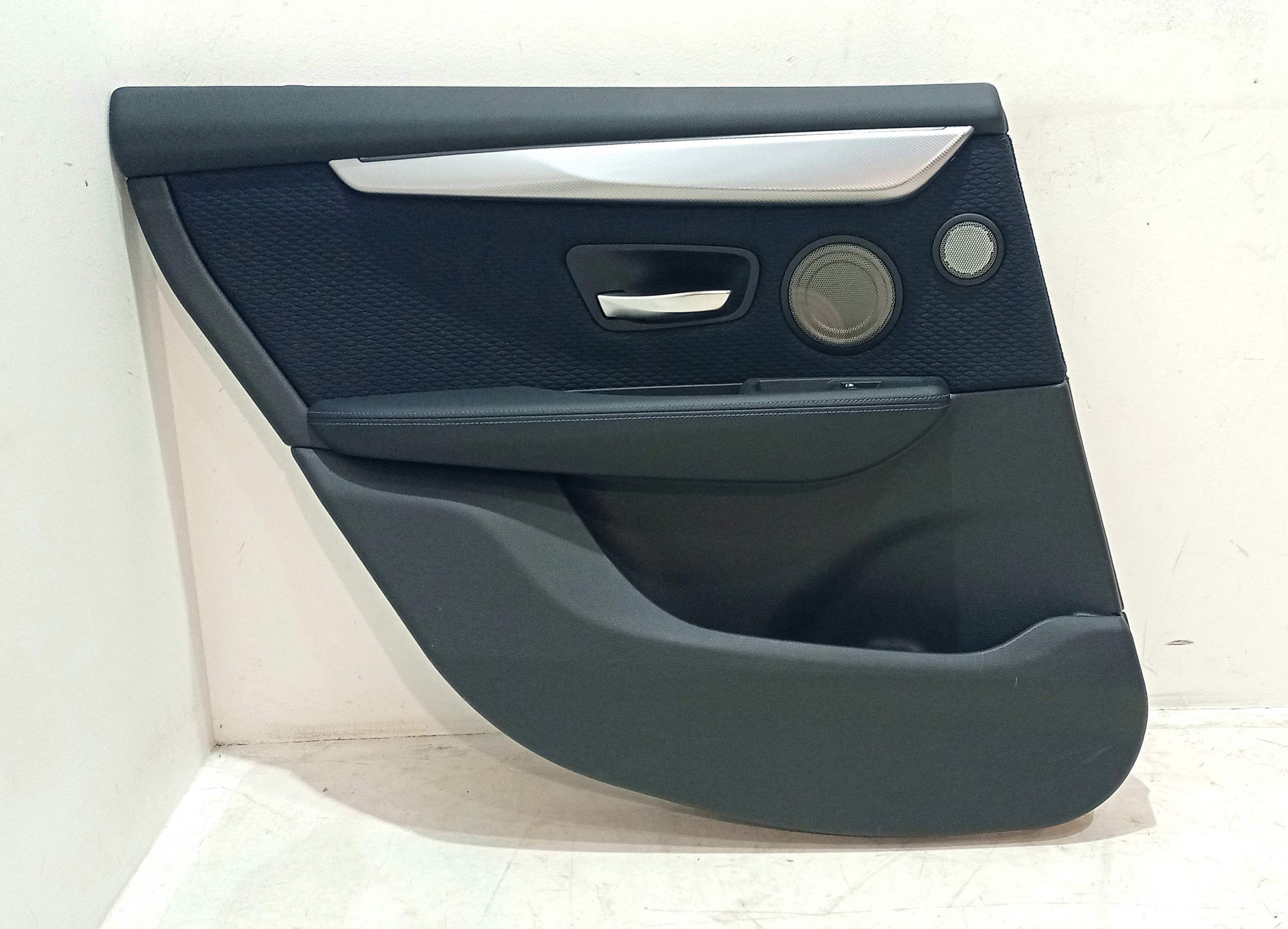 BMW 2 (F22 / F23) Rear door card panel trim BMW 2 SERIES Rear door card panel trim OEM 2446...