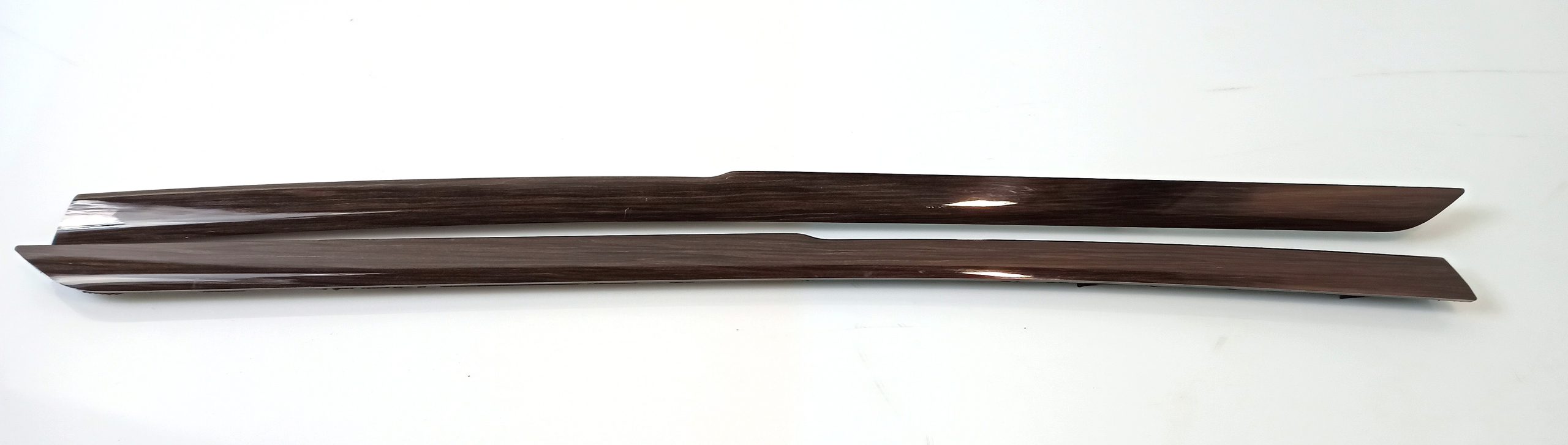 BMW 7 (G11 / G12) Center console decorative trim BMW 7 SERIES Center console decorative trim OEM...