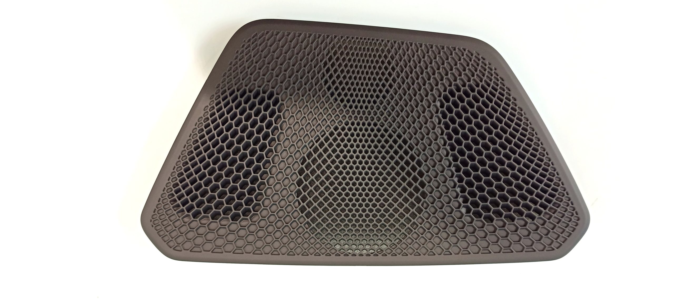 BMW 3 (G20 / G21) Dash center speaker trim cover BMW 3 SERIES Dash center speaker trim cover OEM...