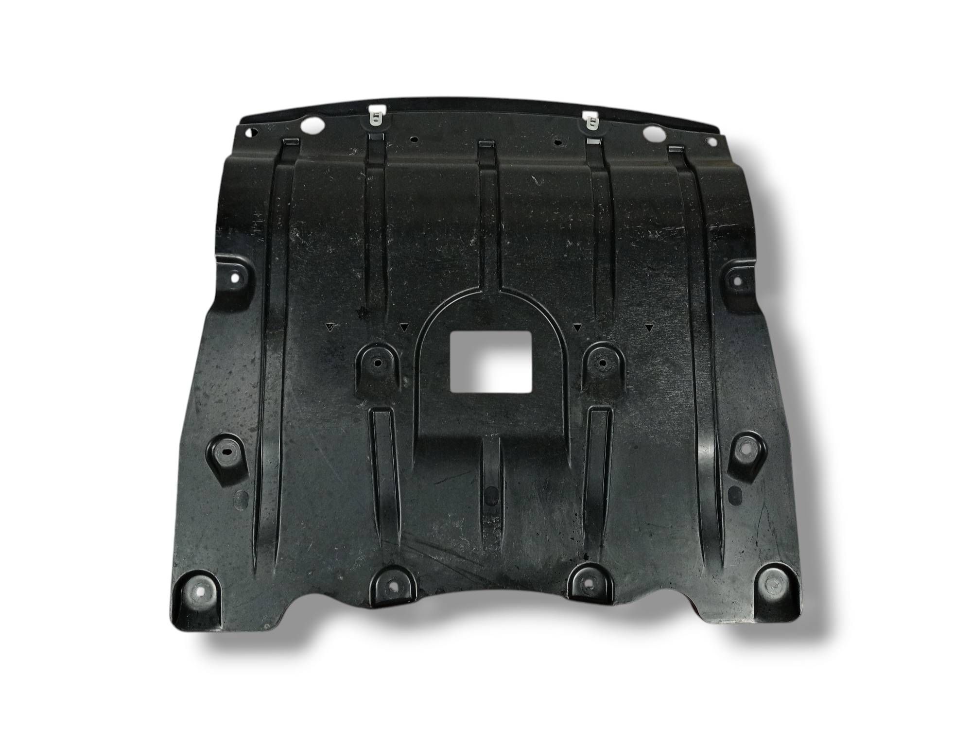 BMW X7 (G07) Engine splash shield/under tray BMW X7 Engine splash shield/under tray OEM 5175...