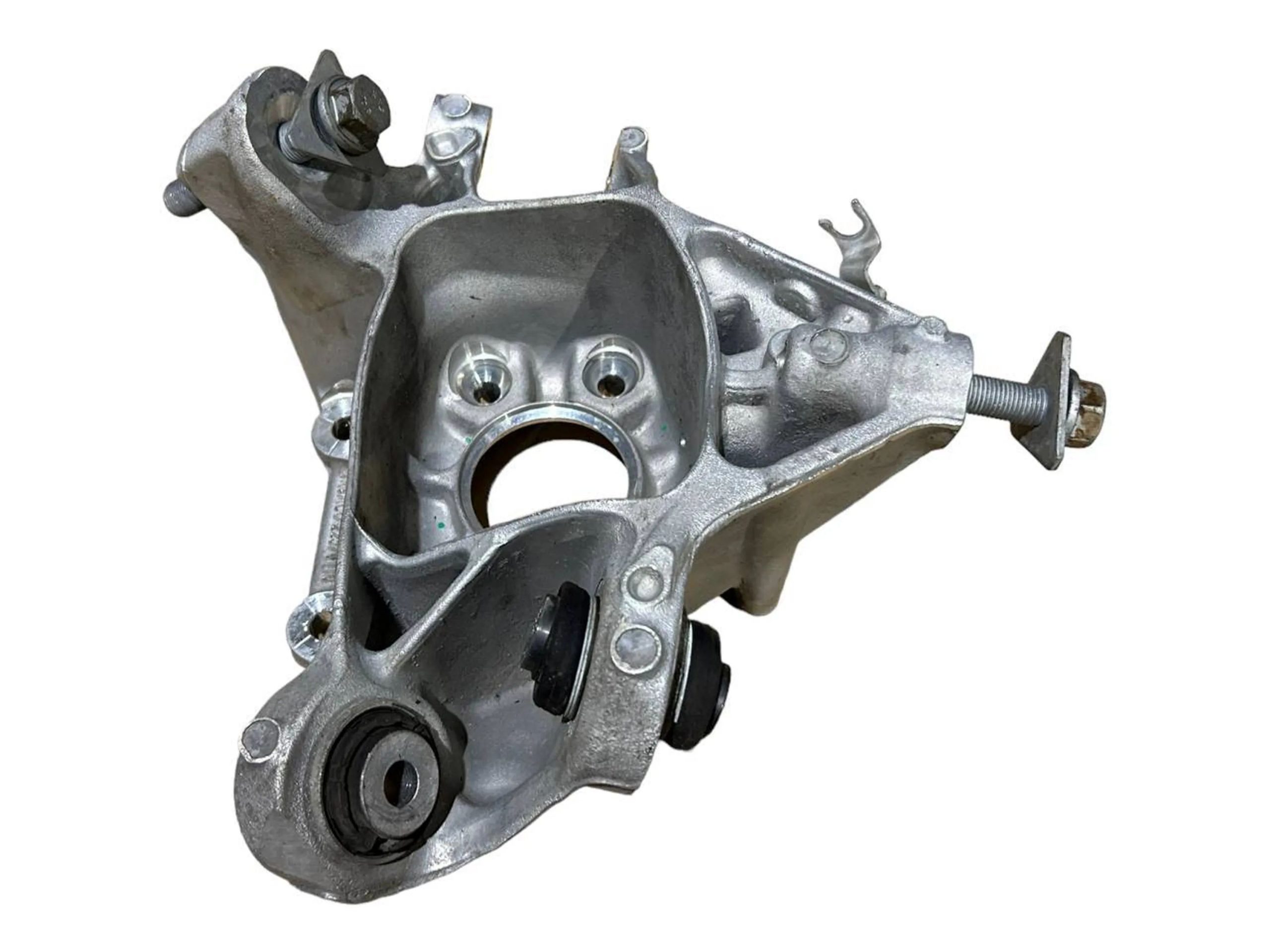 BMW X5 / iX5 (G65) Rear wheel hub spindle/knuckle BMW X5 Rear wheel hub spindle/knuckle OEM 33306...