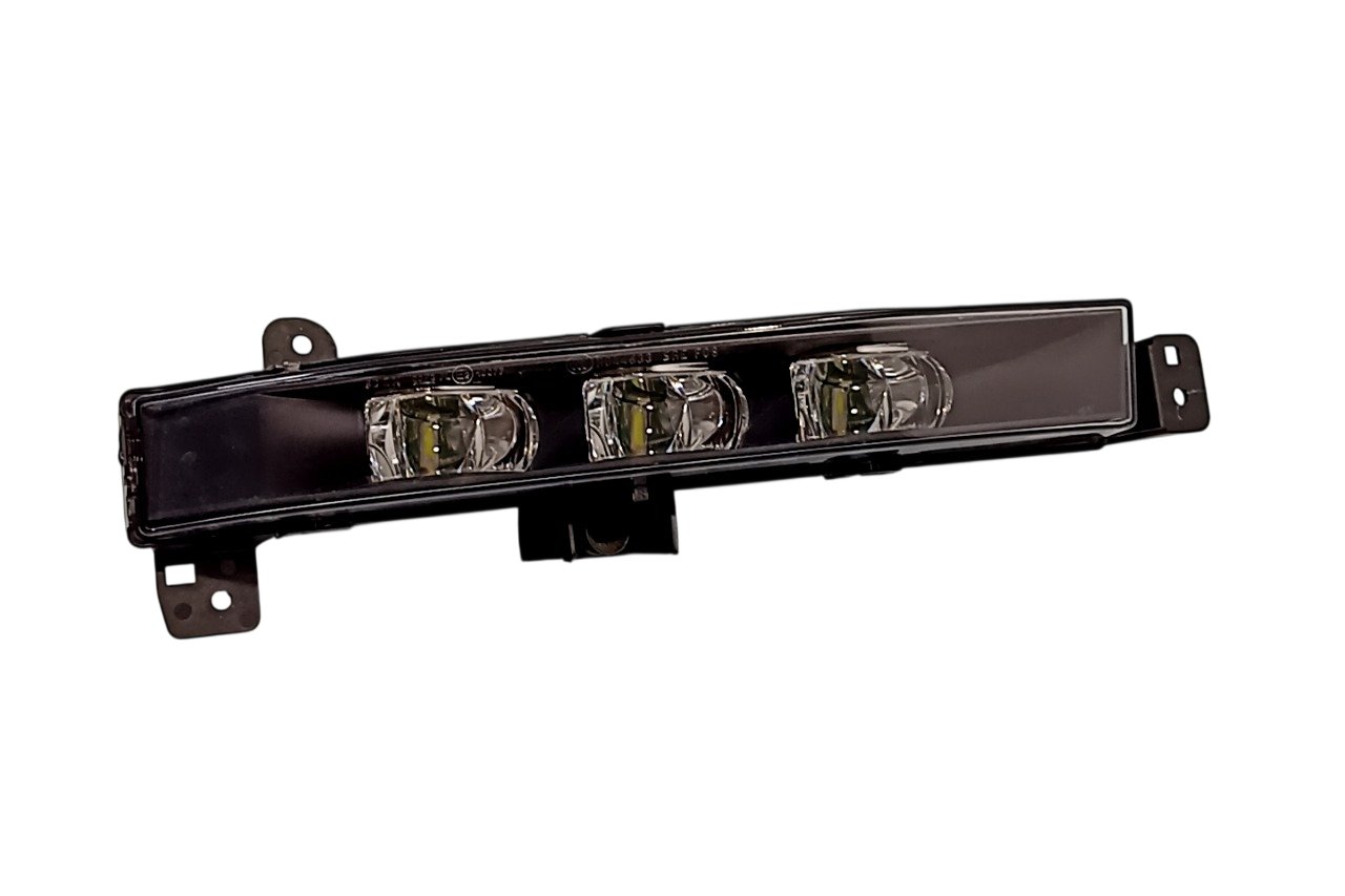 BMW 7 (G11 / G12) Front fog light BMW 7 SERIES Front fog light OEM 63177342954

P...