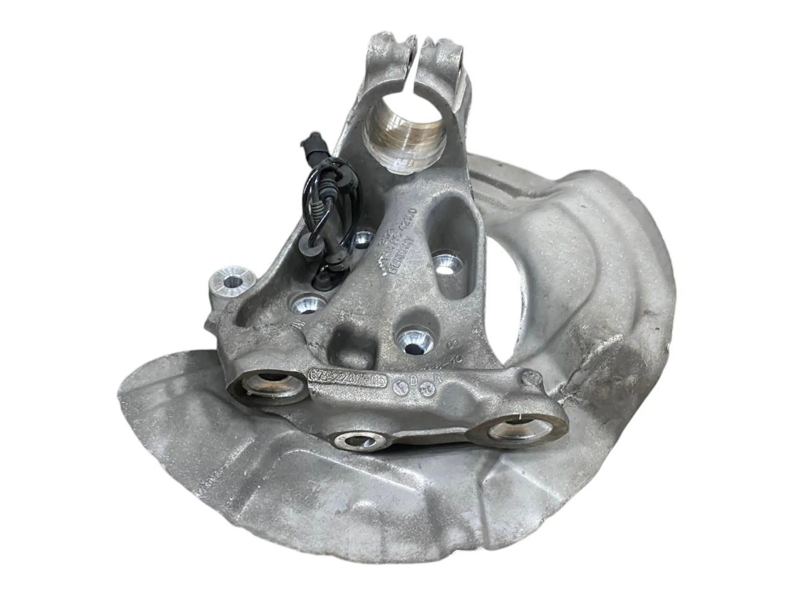 BMW 3 (F30 / F31) Front wheel hub spindle knuckle BMW 3 SERIES Front wheel hub spindle knuckle OE...