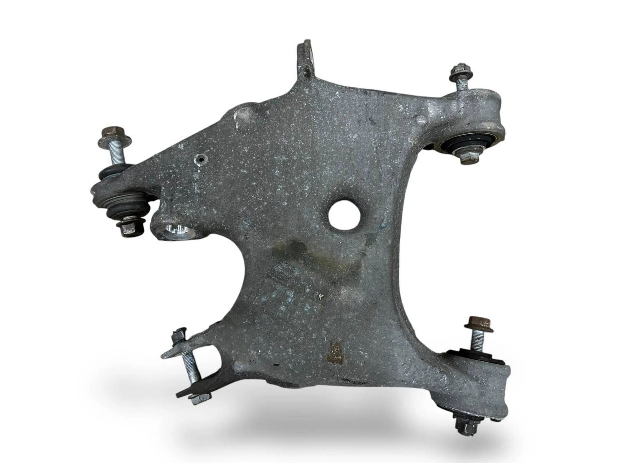 BMW 5 (F10 / F11) Rear upper control arm/wishbone BMW 5 SERIES GT Rear upper control arm/wishbone...