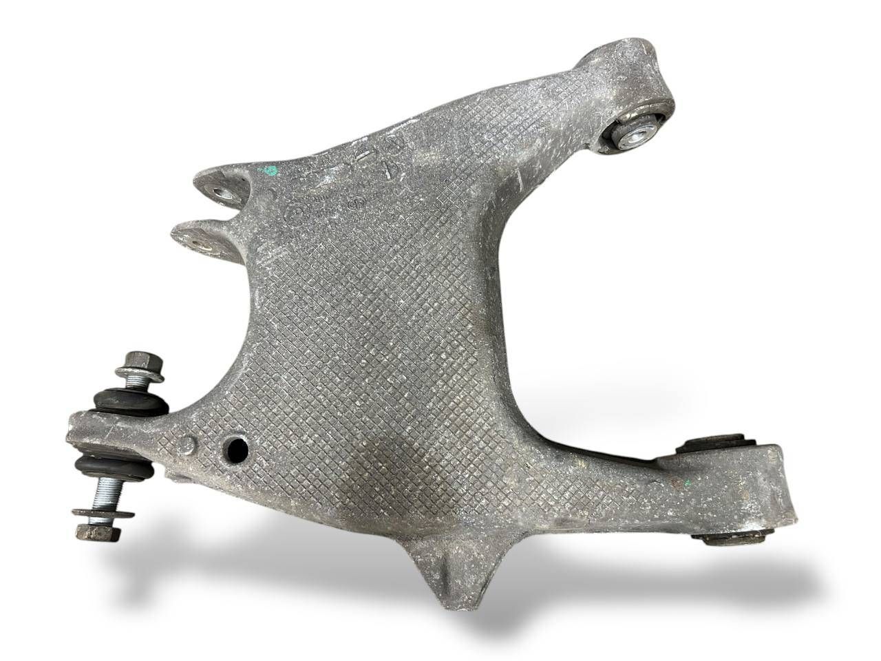 BMW 7 (G11 / G12) Rear upper control arm/wishbone BMW 7 SERIES Rear upper control arm/wishbone OE...