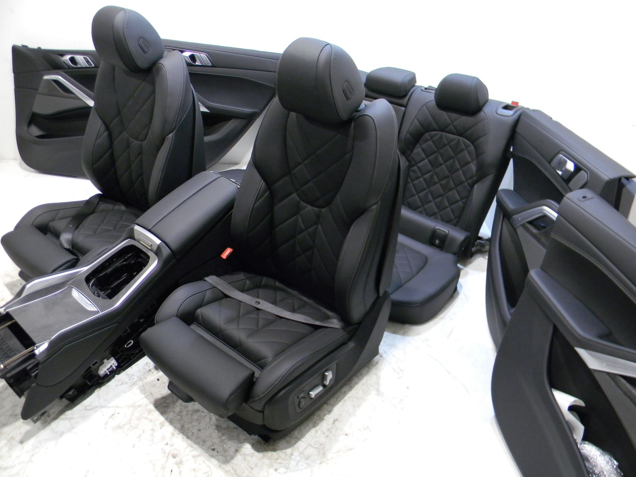 BMW X6 (G06) F91 G14 F92 G15 G16 BMW X6 F91 G14 F92 G15 G16 OEM 9T53060

Part co...