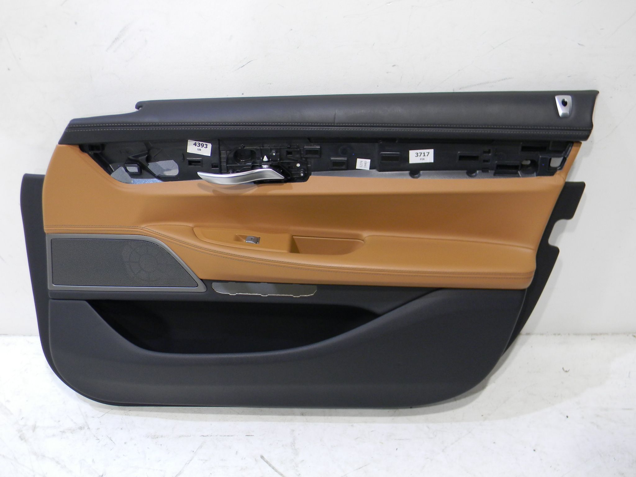 BMW 7 (G11 / G12) Front door card panel trim BMW 7 SERIES Front door card panel trim OEM 514...