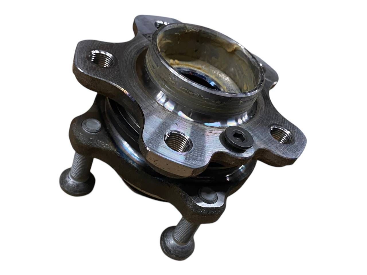 BMW 3 (G20 / G21) Rear wheel ball bearing BMW 3 SERIES Rear wheel ball bearing OEM 240865...