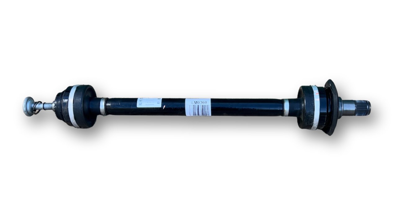 BMW X3 (E83) Rear driveshaft BMW X3 Rear driveshaft OEM 33207847411

Part co...