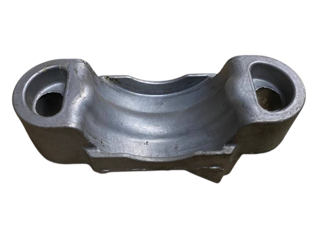 BMW 6 (F06 / F12 / F13) Sway bar bush bracket, front BMW 6 SERIES Sway bar bush bracket, front OEM 3...