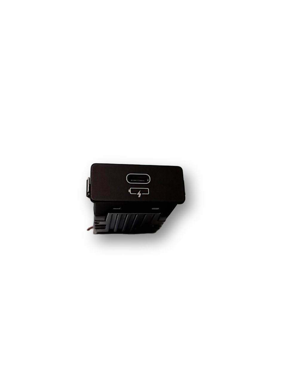 BMW 3 (G20 / G21) USB socket connector BMW 3 SERIES USB socket connector OEM 84105A841...