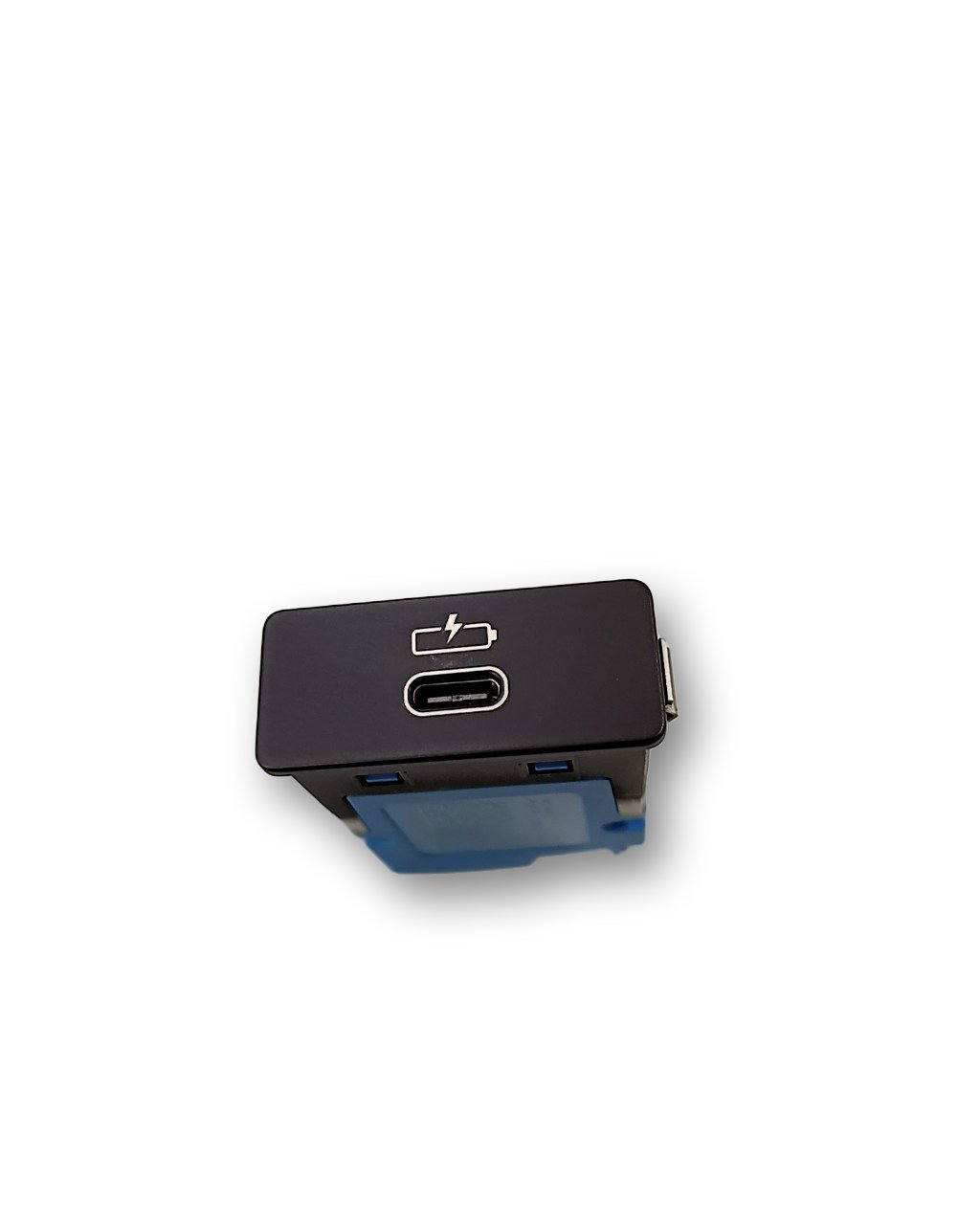 BMW 3 (G20 / G21) USB socket connector BMW 3 SERIES USB socket connector OEM 84105A841...