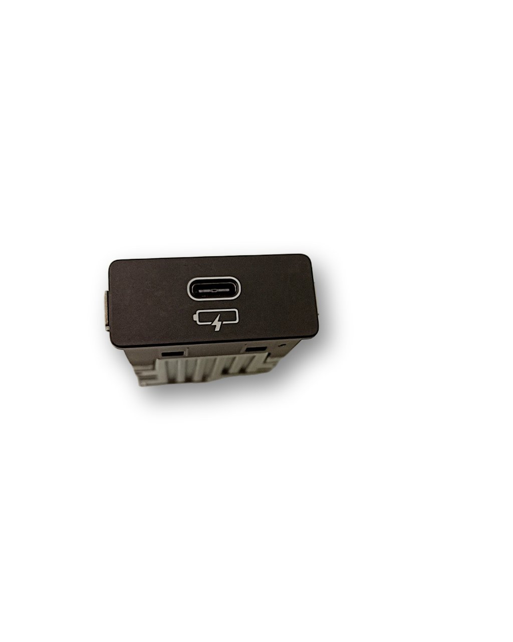 BMW 3 (G20 / G21) USB socket connector BMW 3 SERIES USB socket connector OEM 84105A841...