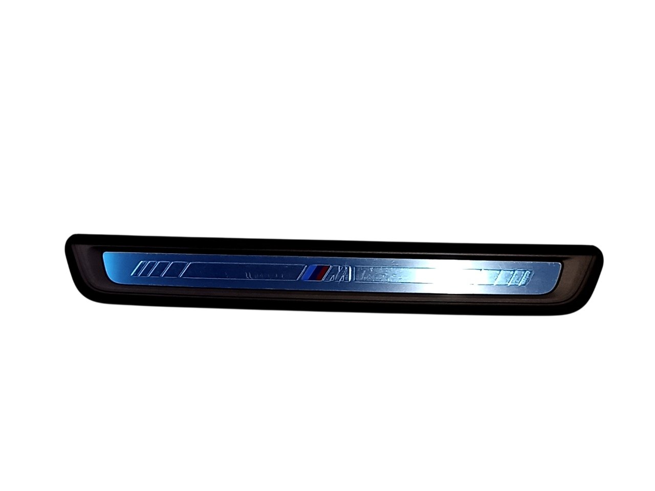 BMW 4 (G22 / G23 / G26)  Front sill trim cover BMW 4 SERIES Front sill trim cover OEM 51478079...