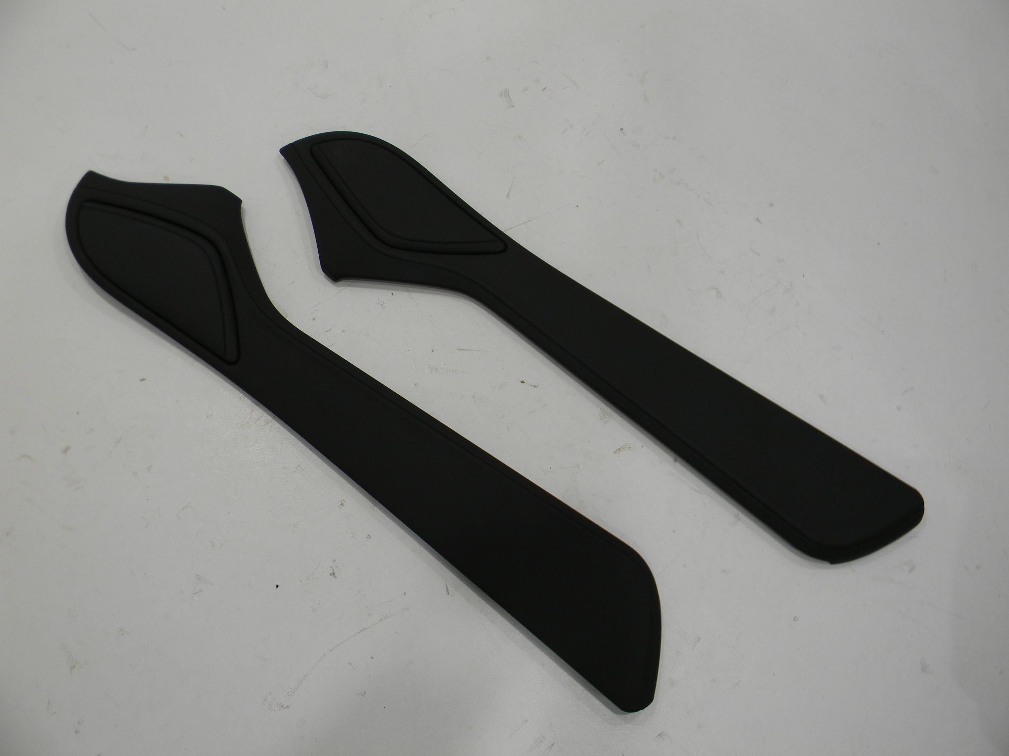 Audi A8 (D4) Center console decorative trim AUDI A8 Center console decorative trim OEM 4H18...
