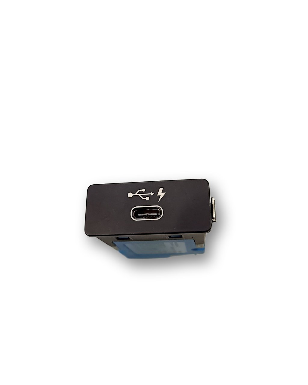 BMW 3 (G20 / G21) USB socket connector BMW 3 SERIES USB socket connector OEM 841087119...