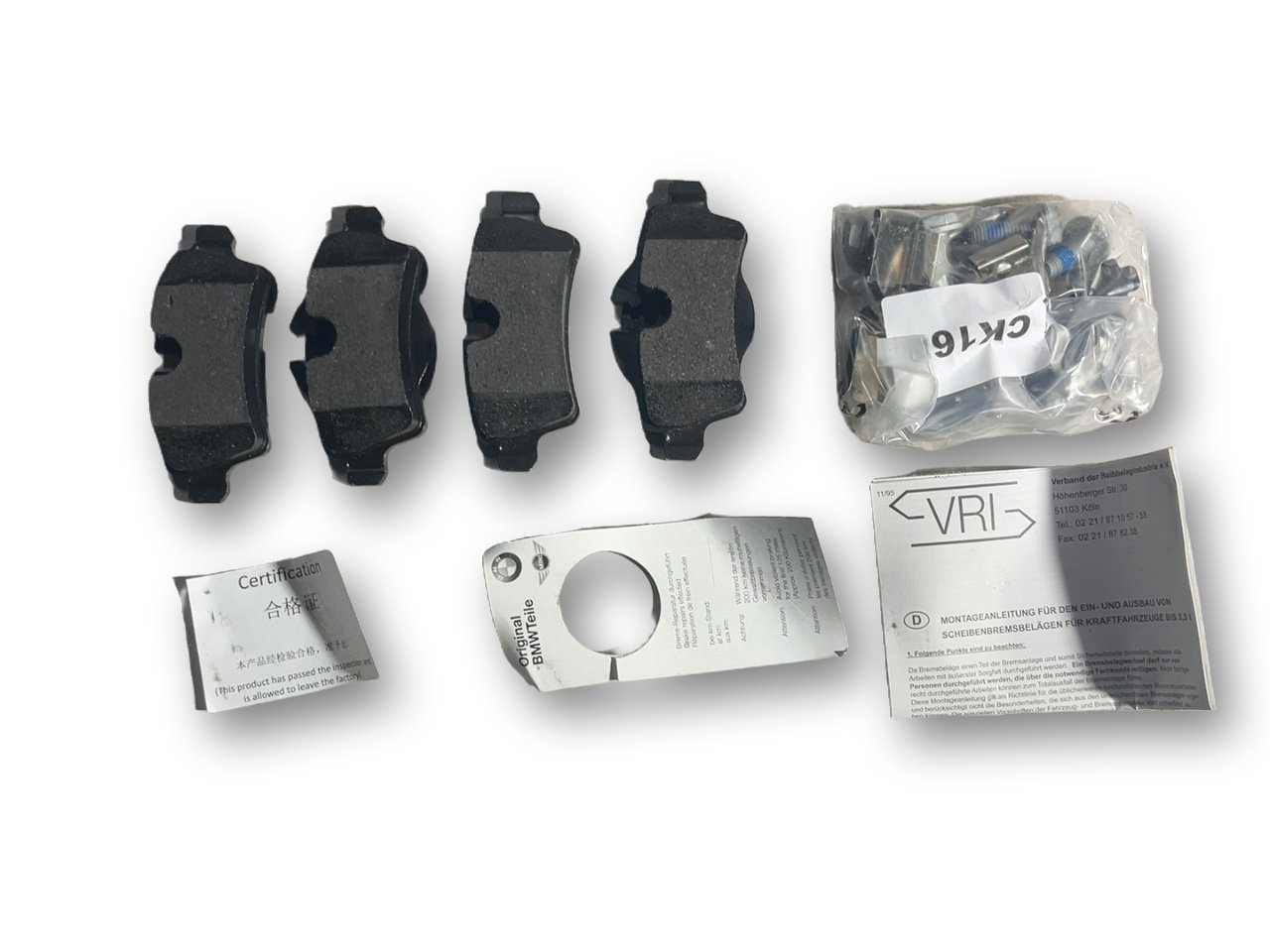 BMW 5 / i5 (G60 / G61) Brake pads (rear) BMW MINI Cabrio R57, MINI Cabrio R57 LCI, MINI ...