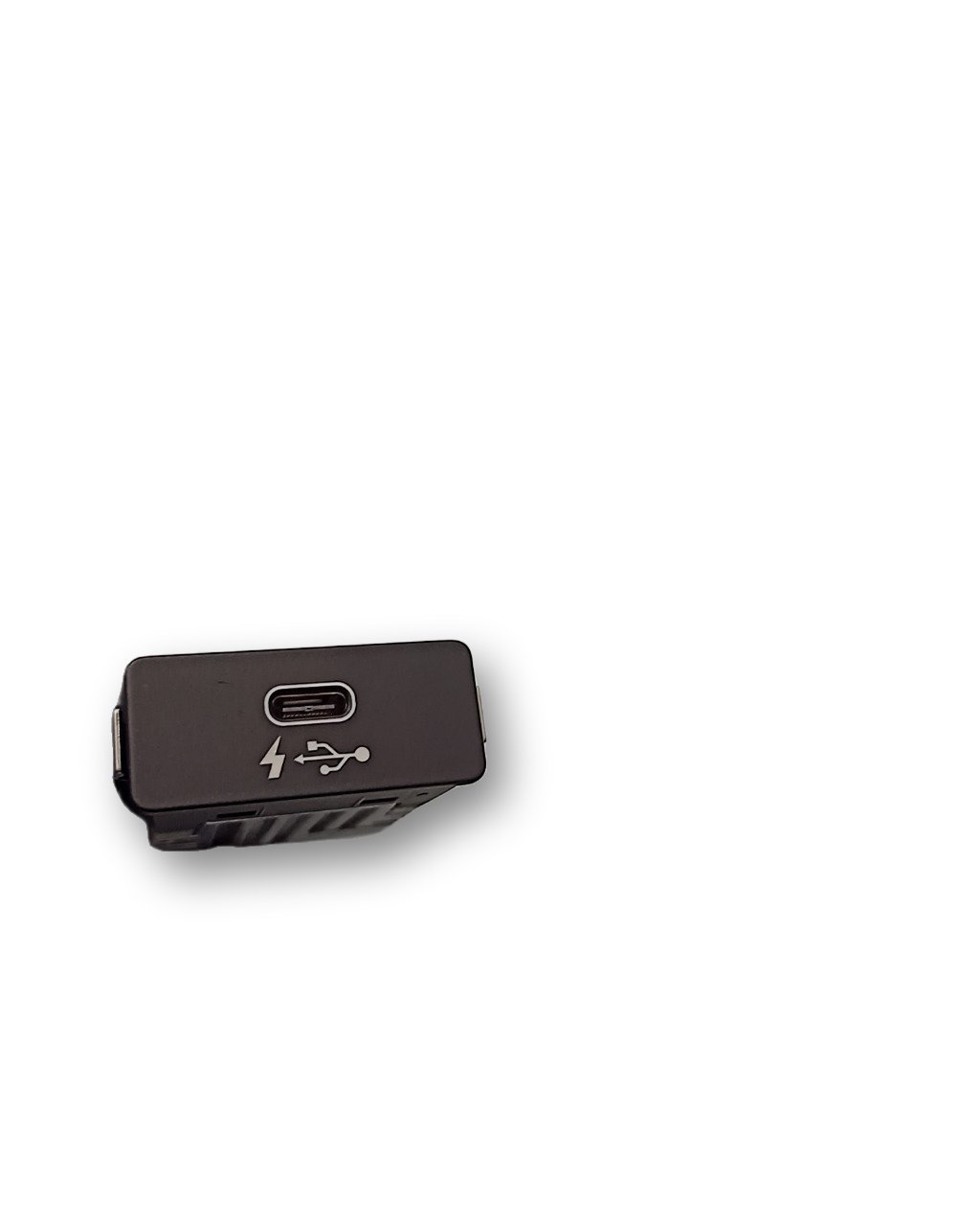 BMW 3 (G20 / G21) USB socket connector BMW 3 SERIES USB socket connector OEM 841087119...