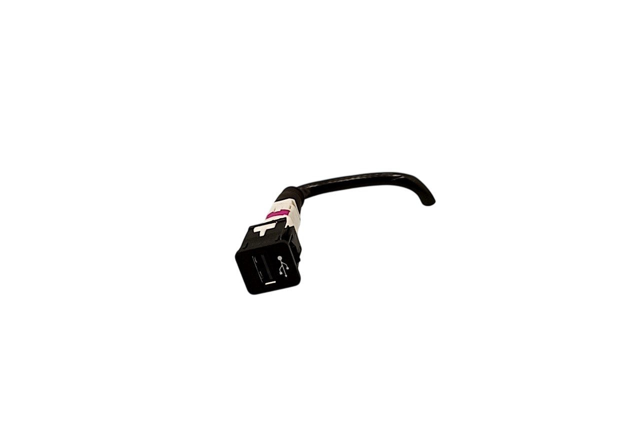 BMW X4 (G02) USB socket connector BMW X4 USB socket connector OEM 84109229294

Pa...