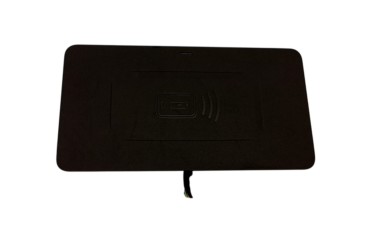BMW 4 (G22 / G23 / G26)  Wireless charging module BMW 4 SERIES Wireless charging module OEM 5A82C...