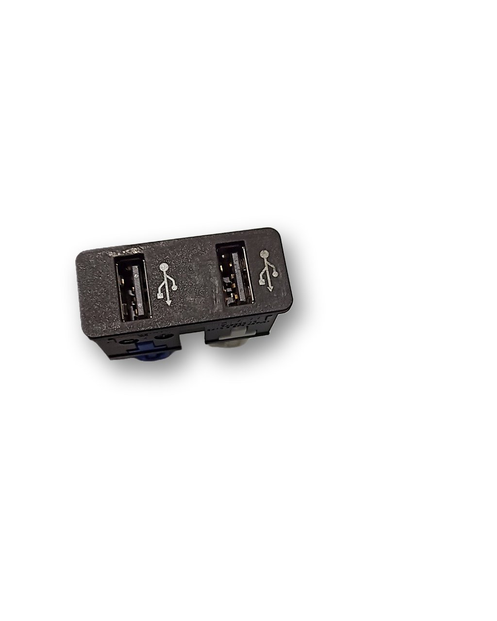 BMW 5 / i5 (G60 / G61) USB socket connector BMW MINI Cabrio F57, MINI Cabrio F57 BEV, MINI ...
