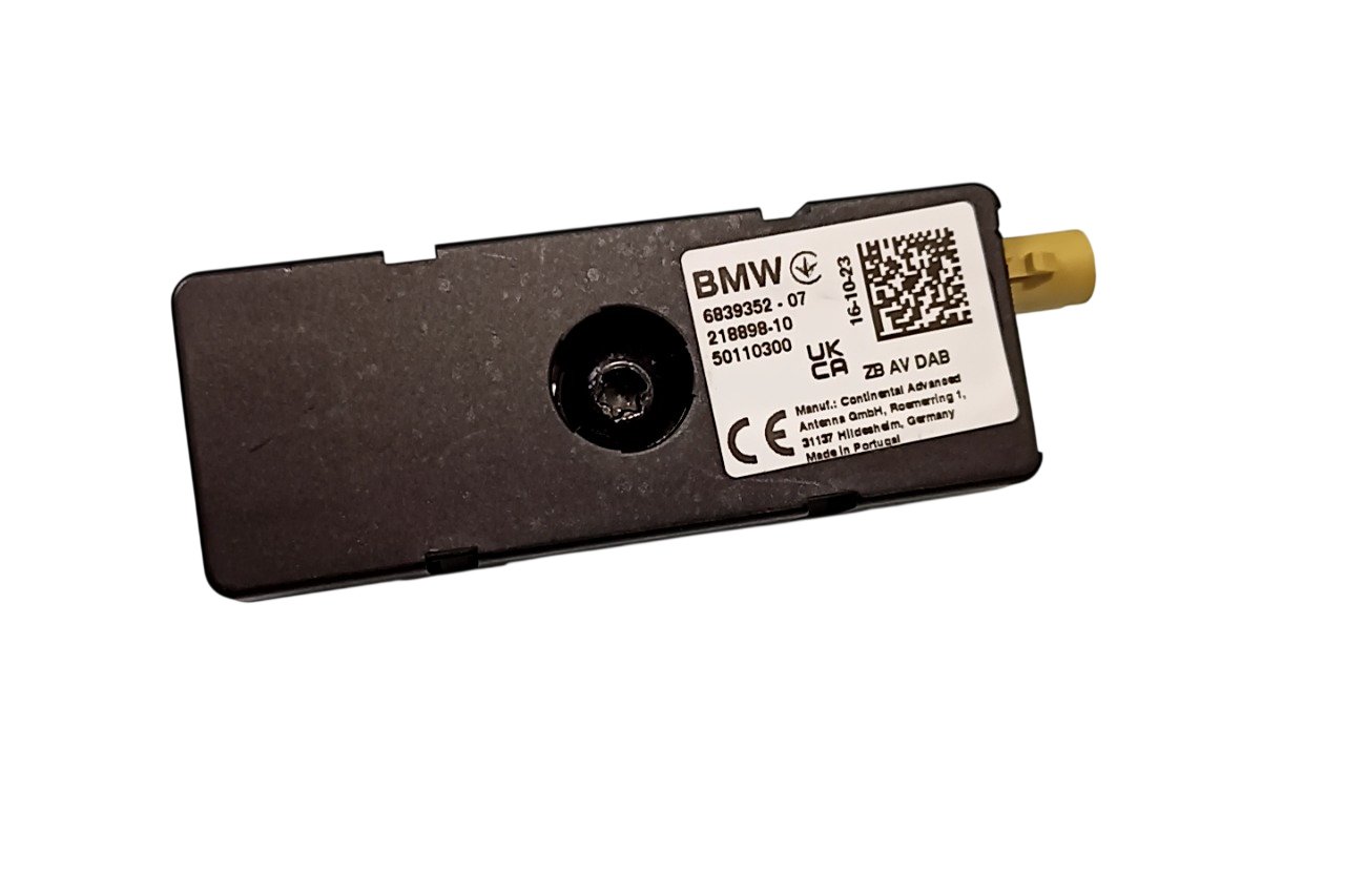BMW X5 / iX5 (G65) Aerial antenna amplifier BMW X5 Aerial antenna amplifier OEM 65206839352...