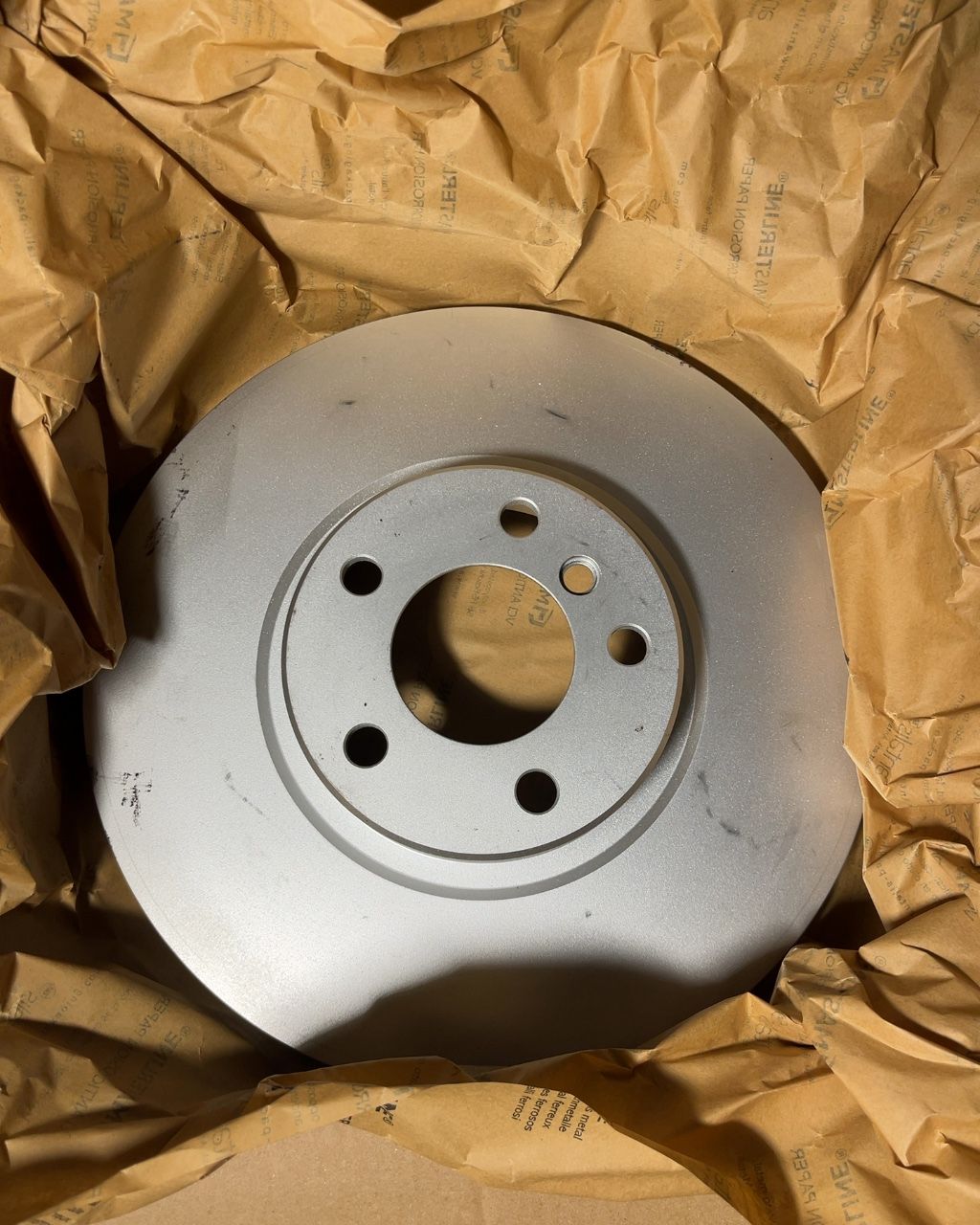 BMW X5 (E70) Front brake disc BMW X5 Front brake disc OEM 34116868938

Part c...